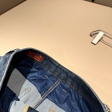 HERM*S 爱*仕 2026秋冬男士高端丹宁水洗小直筒牛仔裤 海外贸易公司渠道订单 !男士修身直筒牛仔裤!上海恒隆 HERM*S 爱*仕 2026秋冬男士高端丹宁水洗小直筒牛仔裤 海外贸易公司渠道订单 !男士修身直筒牛仔裤!上海恒隆