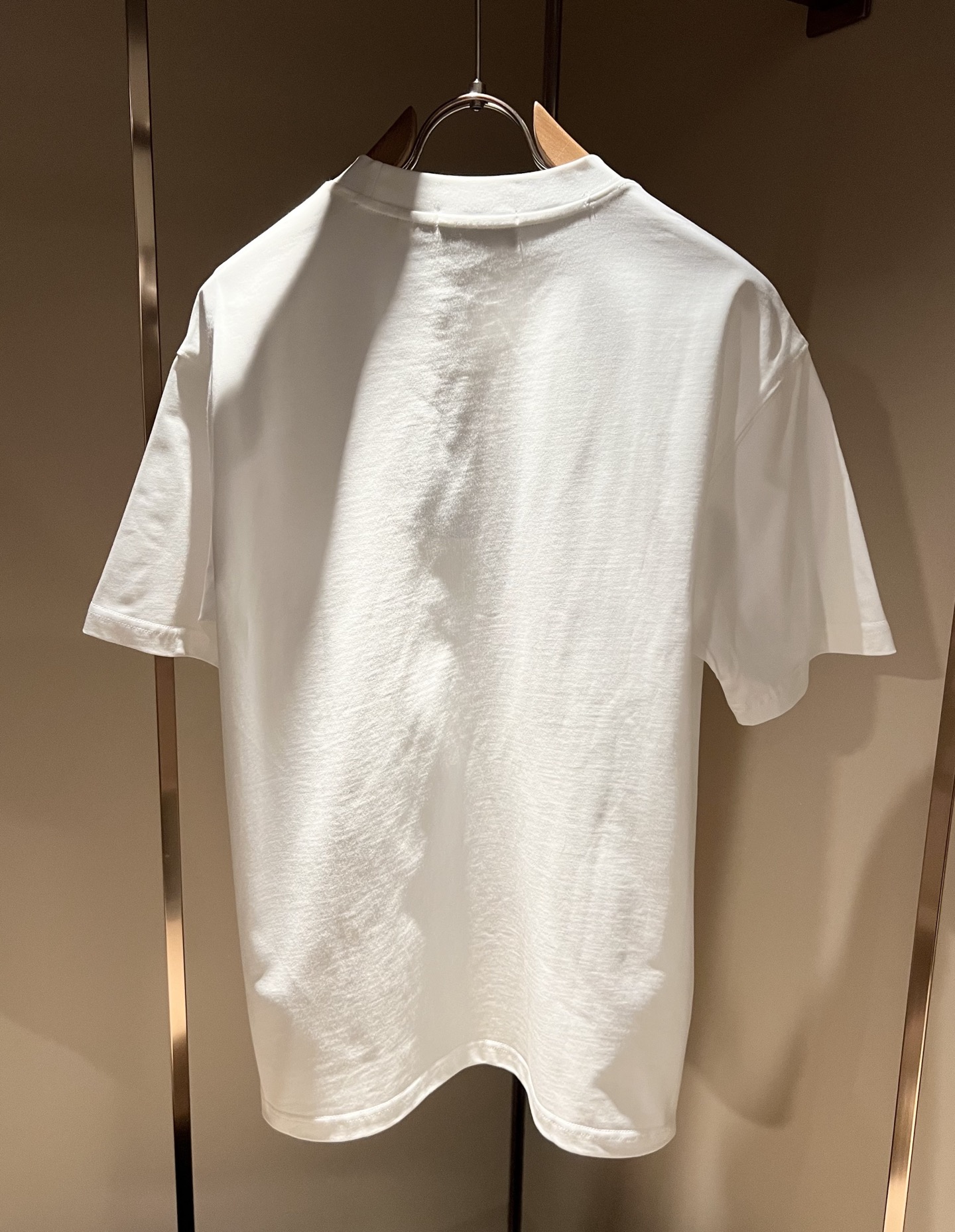 Gucc*古家 2026春夏新款男女同情侣款👫休闲宽松棉质圆领短袖T恤衫！贸易公司渠道稀出，同步官网发售 ！     2