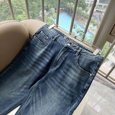 Versa*e范*哲 2026秋冬新款经典男士休闲牛仔裤、代工厂出品,出口欧美订单,官柜同步发售!!客供土耳其牛仔布、质 Versa*e范*哲 2026秋冬新款经典男士休闲牛仔裤、代工厂出品,出口欧美订单,官柜同步发售!!客供土耳其牛仔布、质