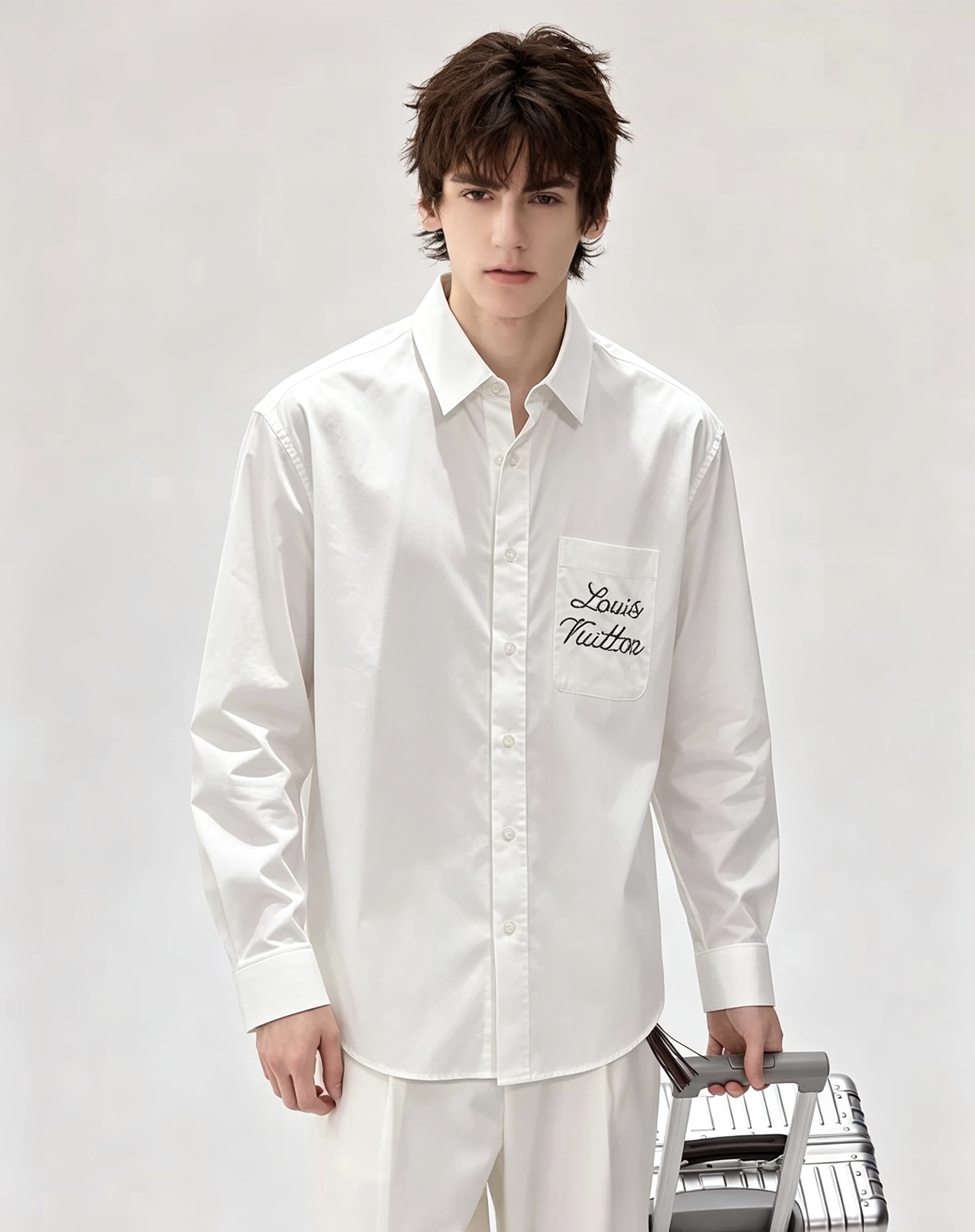 LouisVuitt*路易*登 2026秋冬新品最新工艺男女同款👫翻领衬衣,独一无二超薄丝滑触感!!设计字母logo图 LouisVuitt*路易*登 2026秋冬新品最新工艺男女同款👫翻领衬衣,独一无二超薄丝滑触感!!设计字母logo图