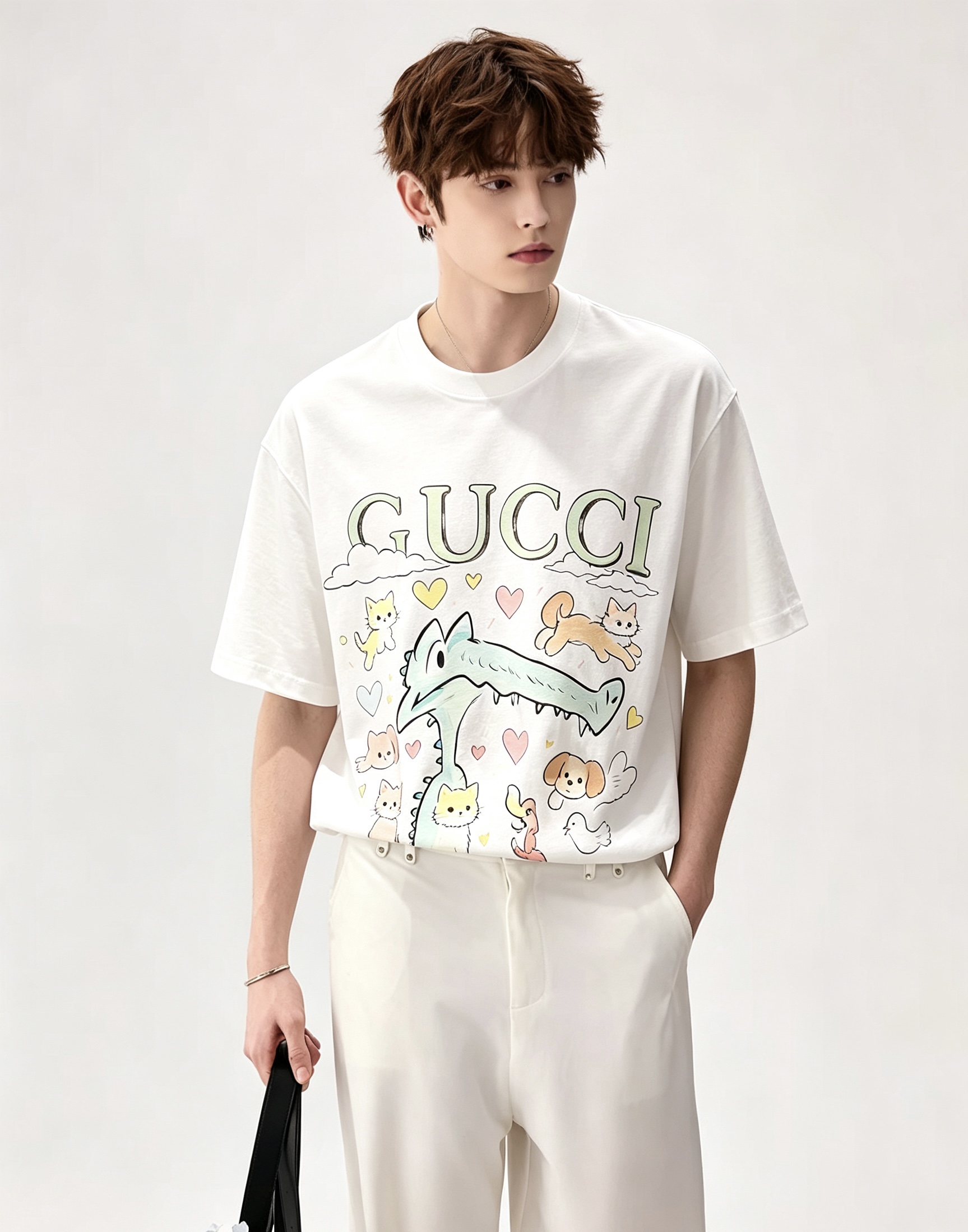 Gucc*古家 2026春夏新款男女同情侣款👫休闲宽松棉质圆领短袖T恤衫!贸易公司渠道稀出,同步官网发售 ! 2 Gucc*古家 2026春夏新款男女同情侣款👫休闲宽松棉质圆领短袖T恤衫!贸易公司渠道稀出,同步官网发售 ! 2