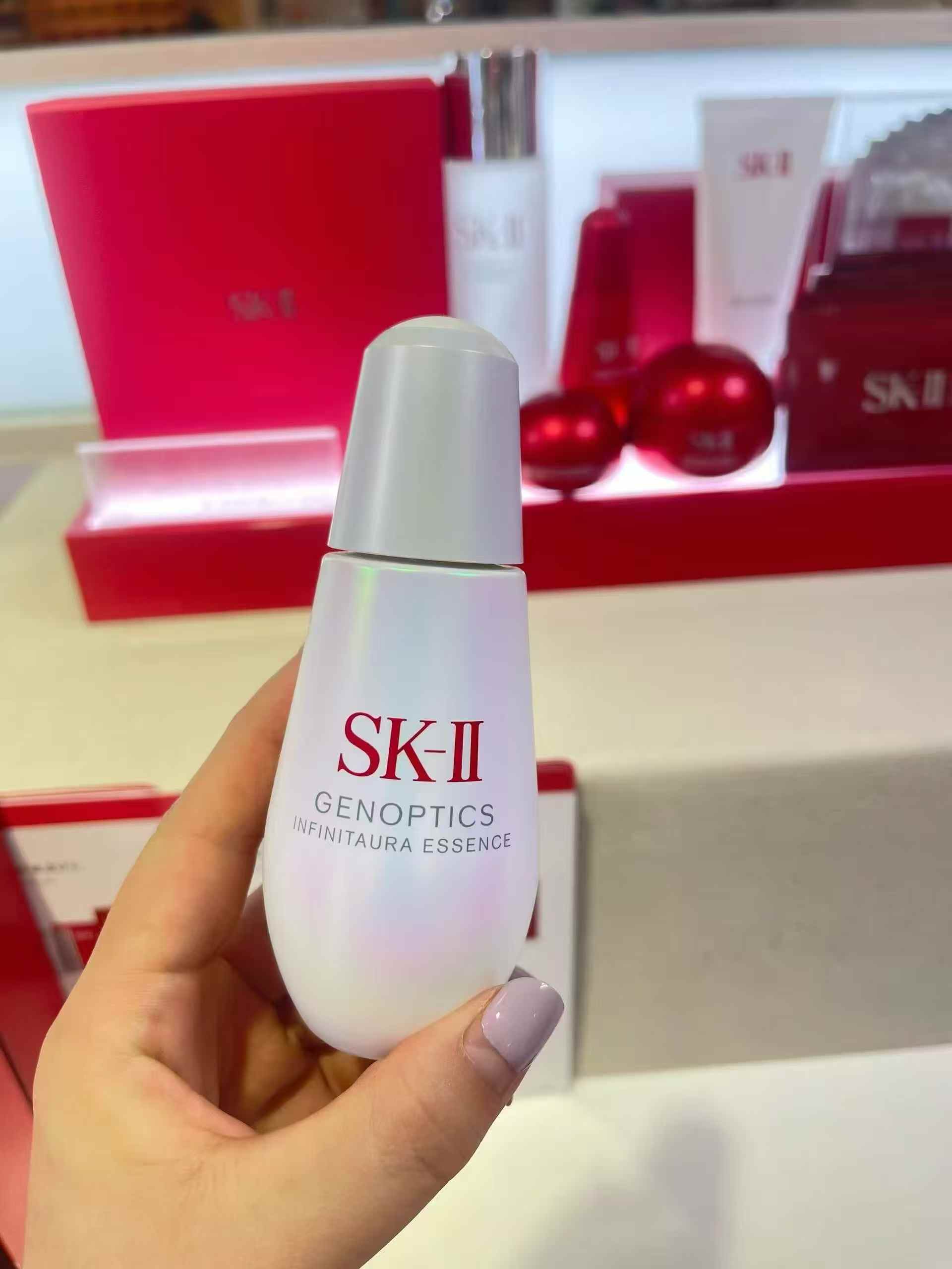 SKII小灯泡50ml美白效果特显著用一个月至少至少白2倍 而且小灯泡没 商品图片 1