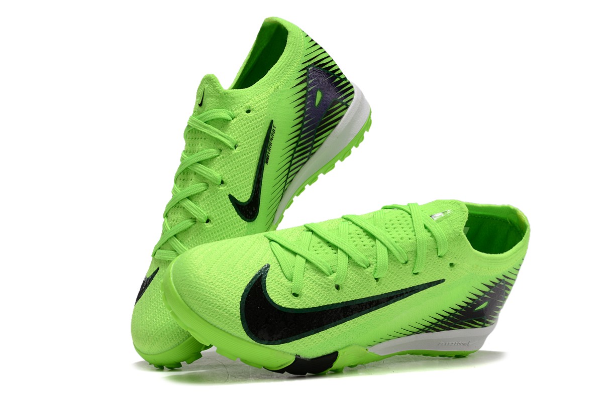 图片[6]-耐克刺客十六FG底30-35足球鞋，鞋面设计贴合脚型，鞋面材质兼顾轻质与韧性，能提供良好的包裹感。鞋底的鞋钉分布和形状设计多有助于球员在草地等足球场地更好地抓地和转向，不同的配色增加了个性化选择。足球鞋主要用于足球运动，能提升球员在场上的表现，帮助球员更灵活地奔跑、传球和射门 。-选品中心