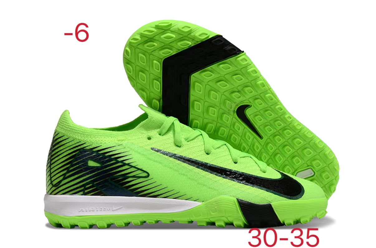 图片[9]-耐克刺客十六FG底30-35足球鞋，鞋面设计贴合脚型，鞋面材质兼顾轻质与韧性，能提供良好的包裹感。鞋底的鞋钉分布和形状设计多有助于球员在草地等足球场地更好地抓地和转向，不同的配色增加了个性化选择。足球鞋主要用于足球运动，能提升球员在场上的表现，帮助球员更灵活地奔跑、传球和射门 。-选品中心