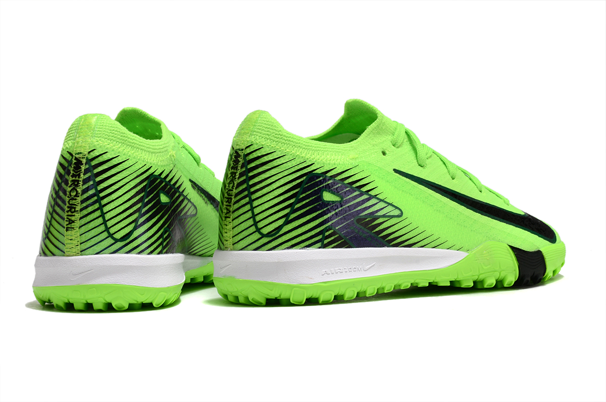 图片[3]-耐克刺客十六FG底30-35足球鞋，鞋面设计贴合脚型，鞋面材质兼顾轻质与韧性，能提供良好的包裹感。鞋底的鞋钉分布和形状设计多有助于球员在草地等足球场地更好地抓地和转向，不同的配色增加了个性化选择。足球鞋主要用于足球运动，能提升球员在场上的表现，帮助球员更灵活地奔跑、传球和射门 。-选品中心