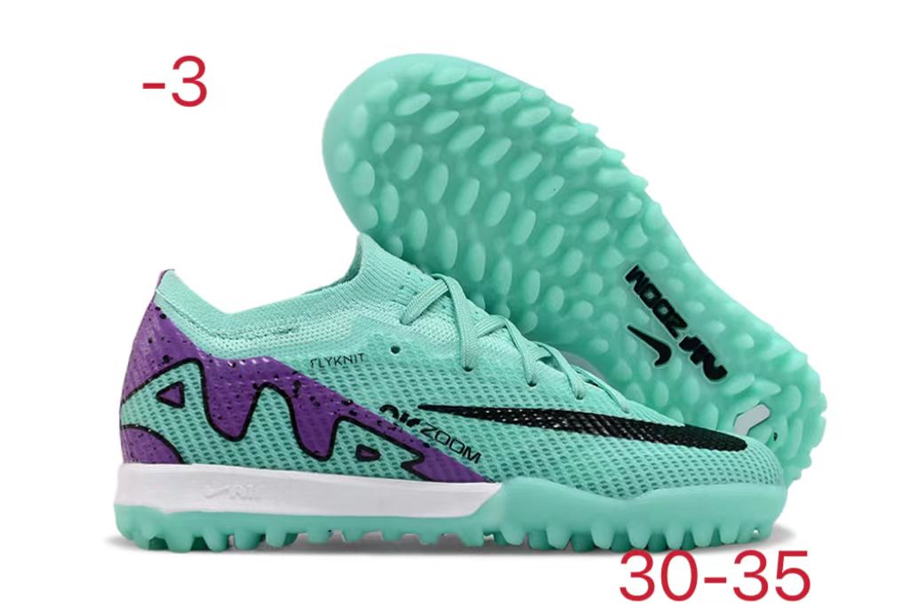 图片[9]-刺客十五系列足球鞋是耐克推出的专业足球鞋款。鞋面采用高科技材质，贴合脚型，能提供良好的触球感，助力精准控球。大底设计增强抓地力，无论是加速、急停还是变向，都能稳稳助力，适合场上各个位置的球员。 从外观上看，它色彩丰富多样，有粉色、米色、湖蓝色、荧光绿等多种亮眼配色，兼具时尚与个性，满足不同审美需求。-选品中心