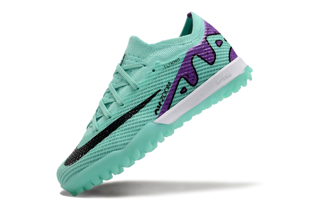 图片[6]-刺客十五系列足球鞋是耐克推出的专业足球鞋款。鞋面采用高科技材质，贴合脚型，能提供良好的触球感，助力精准控球。大底设计增强抓地力，无论是加速、急停还是变向，都能稳稳助力，适合场上各个位置的球员。 从外观上看，它色彩丰富多样，有粉色、米色、湖蓝色、荧光绿等多种亮眼配色，兼具时尚与个性，满足不同审美需求。-选品中心