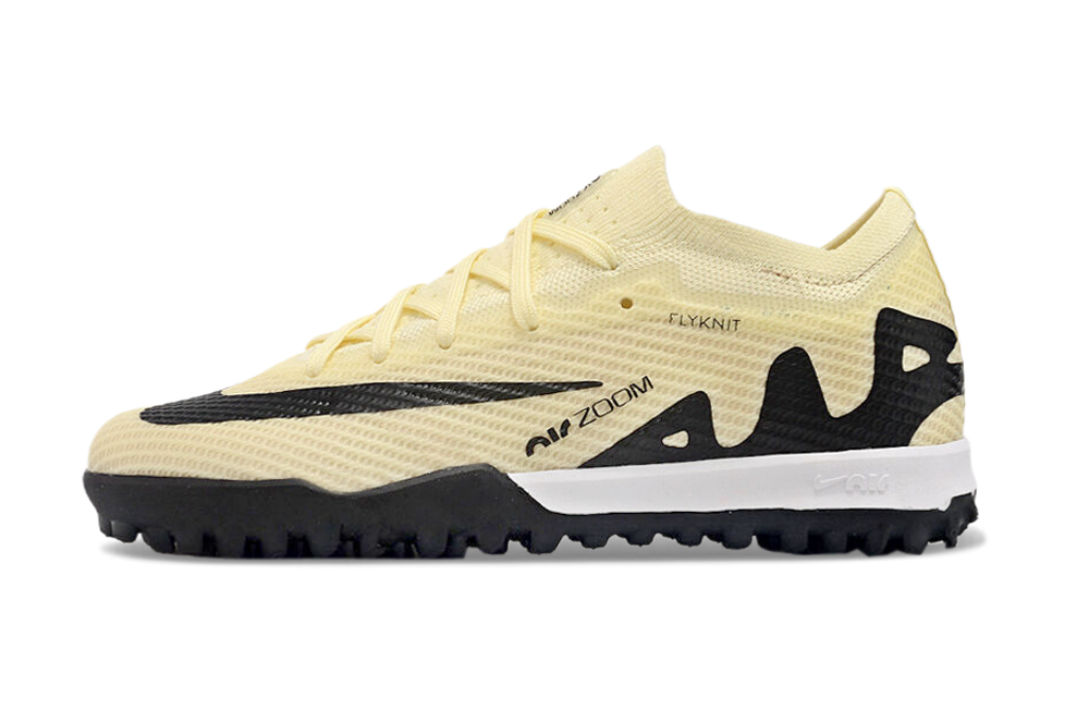 图片[2]-刺客十五系列足球鞋是耐克推出的专业足球鞋款。鞋面采用高科技材质，贴合脚型，能提供良好的触球感，助力精准控球。大底设计增强抓地力，无论是加速、急停还是变向，都能稳稳助力，适合场上各个位置的球员。 从外观上看，它色彩丰富多样，有粉色、米色、湖蓝色、荧光绿等多种亮眼配色，兼具时尚与个性，满足不同审美需求。-选品中心