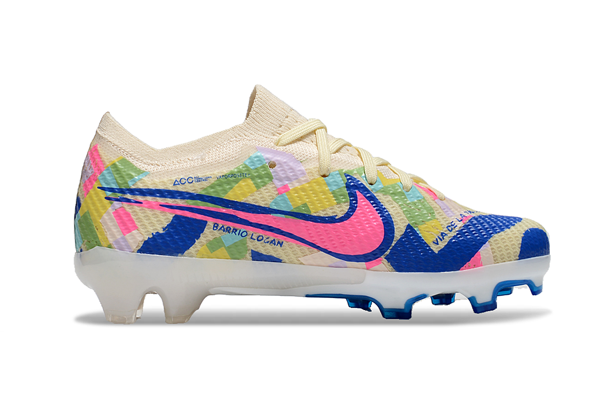 图片[7]-刺客十五系列足球鞋是耐克推出的专业足球鞋款。鞋面采用高科技材质，贴合脚型，能提供良好的触球感，助力精准控球。大底设计增强抓地力，无论是加速、急停还是变向，都能稳稳助力，适合场上各个位置的球员。 从外观上看，它色彩丰富多样，有粉色、米色、湖蓝色、荧光绿等多种亮眼配色，兼具时尚与个性，满足不同审美需求。-选品中心