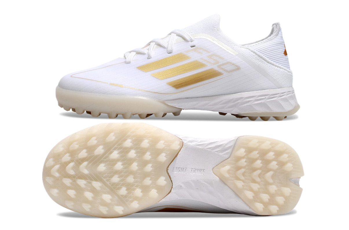 图片[3]-阿迪达斯的#50系列足球鞋，鞋面采用针织防水材质，能在比赛中有效阻挡水分进入，保持脚部干爽。鞋侧标志性的三道杠彰显品牌特色。 有FG底TF底鞋底设计注重抓地力，纹路多样且清晰，能适应不同场地状况，助力球员在球场上快速奔跑、灵活转向。颜色丰富，有白色、紫色、荧光绿、红色等，满足个性化需求。尺码涵盖30 – 35码，适合小尺码脚型的球员 。-选品中心