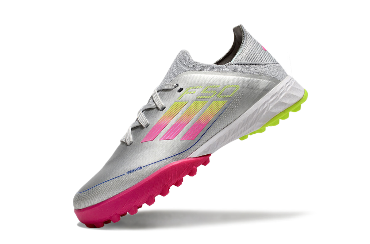 图片[7]-阿迪达斯的#50系列足球鞋，鞋面采用针织防水材质，能在比赛中有效阻挡水分进入，保持脚部干爽。鞋侧标志性的三道杠彰显品牌特色。 有FG底TF底鞋底设计注重抓地力，纹路多样且清晰，能适应不同场地状况，助力球员在球场上快速奔跑、灵活转向。颜色丰富，有白色、紫色、荧光绿、红色等，满足个性化需求。尺码涵盖30 – 35码，适合小尺码脚型的球员 。-选品中心