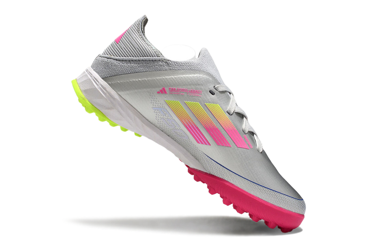 图片[8]-阿迪达斯的#50系列足球鞋，鞋面采用针织防水材质，能在比赛中有效阻挡水分进入，保持脚部干爽。鞋侧标志性的三道杠彰显品牌特色。 有FG底TF底鞋底设计注重抓地力，纹路多样且清晰，能适应不同场地状况，助力球员在球场上快速奔跑、灵活转向。颜色丰富，有白色、紫色、荧光绿、红色等，满足个性化需求。尺码涵盖30 – 35码，适合小尺码脚型的球员 。-选品中心