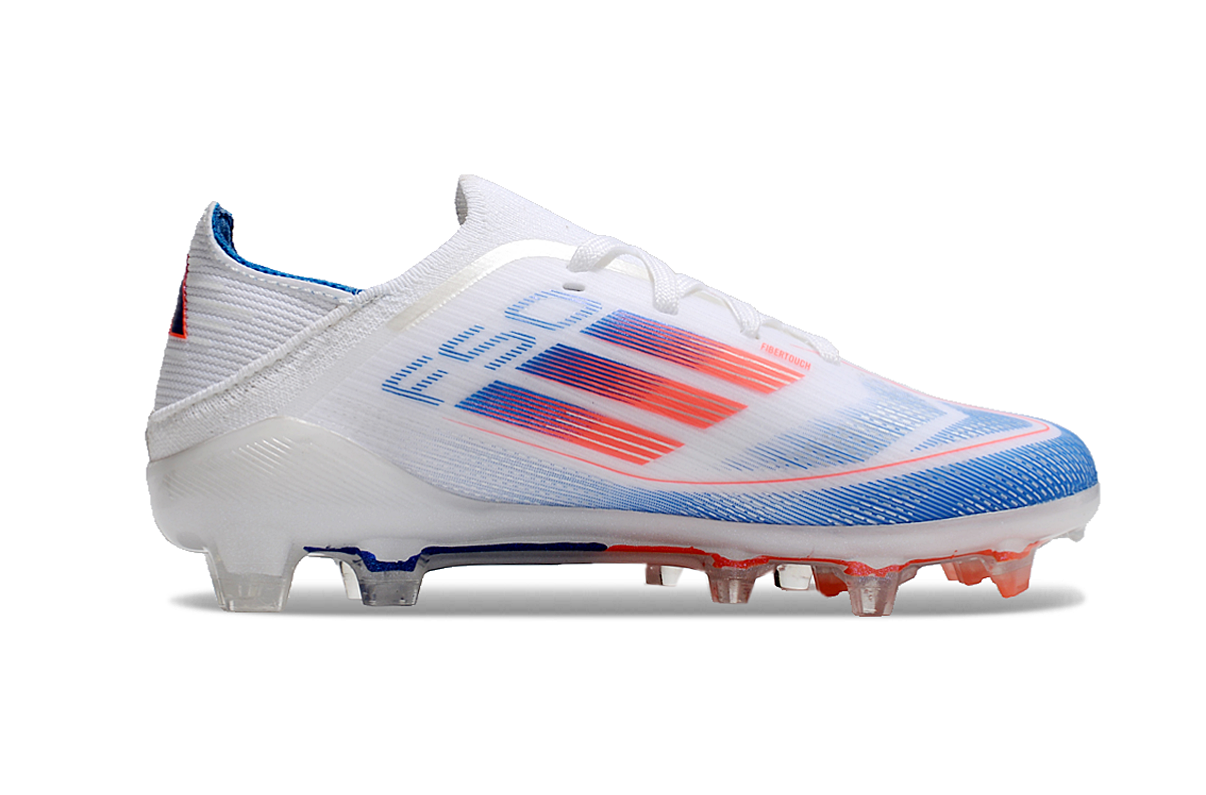 图片[4]-阿迪达斯的#50系列足球鞋，鞋面采用针织防水材质，能在比赛中有效阻挡水分进入，保持脚部干爽。鞋侧标志性的三道杠彰显品牌特色。 有FG底TF底鞋底设计注重抓地力，纹路多样且清晰，能适应不同场地状况，助力球员在球场上快速奔跑、灵活转向。颜色丰富，有白色、紫色、荧光绿、红色等，满足个性化需求。尺码涵盖30 – 35码，适合小尺码脚型的球员 。-选品中心