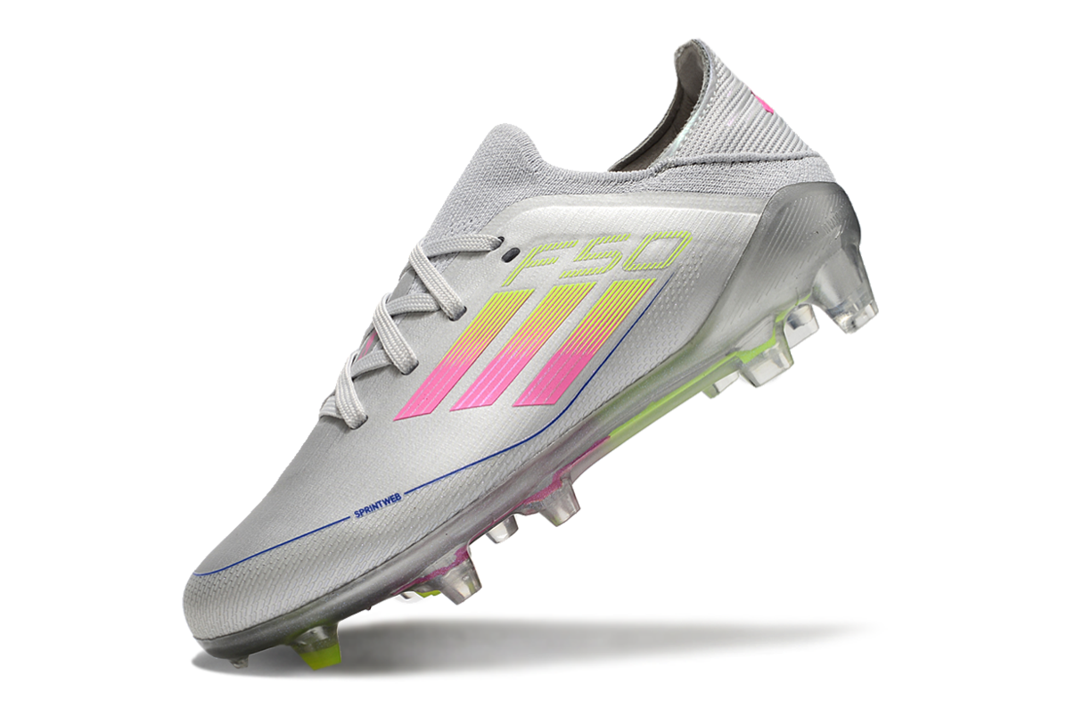 图片[7]-阿迪达斯的#50系列足球鞋，鞋面采用针织防水材质，能在比赛中有效阻挡水分进入，保持脚部干爽。鞋侧标志性的三道杠彰显品牌特色。 有FG底TF底鞋底设计注重抓地力，纹路多样且清晰，能适应不同场地状况，助力球员在球场上快速奔跑、灵活转向。颜色丰富，有白色、紫色、荧光绿、红色等，满足个性化需求。尺码涵盖30 – 35码，适合小尺码脚型的球员 。-选品中心