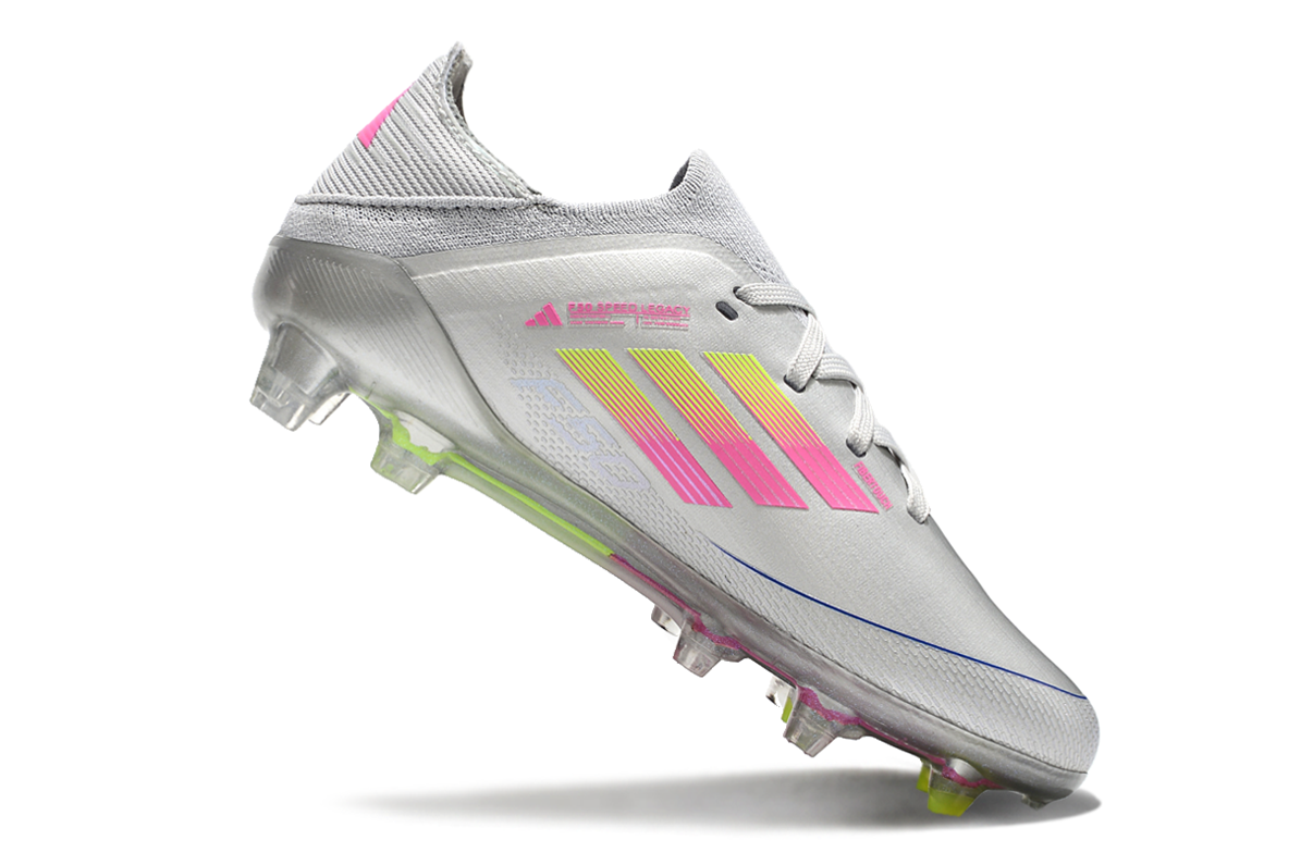 图片[8]-阿迪达斯的#50系列足球鞋，鞋面采用针织防水材质，能在比赛中有效阻挡水分进入，保持脚部干爽。鞋侧标志性的三道杠彰显品牌特色。 有FG底TF底鞋底设计注重抓地力，纹路多样且清晰，能适应不同场地状况，助力球员在球场上快速奔跑、灵活转向。颜色丰富，有白色、紫色、荧光绿、红色等，满足个性化需求。尺码涵盖30 – 35码，适合小尺码脚型的球员 。-选品中心