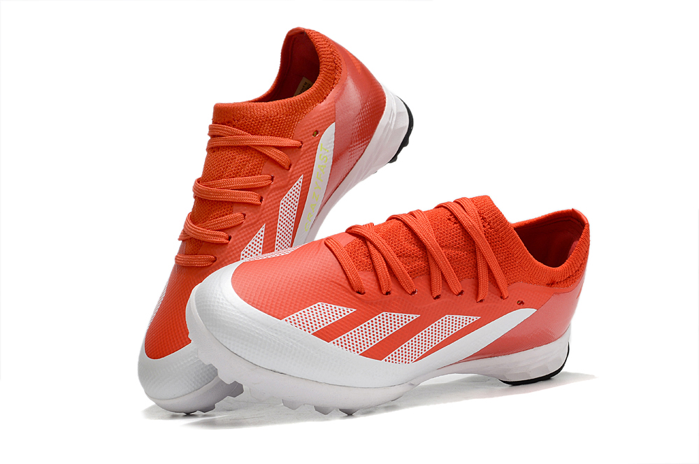 图片[9]-热爱足球的朋友们，阿迪达斯X 23足球鞋来啦！鞋面材质轻盈且贴合，触球精准，助你掌控全场。独特的鞋底设计，抓地力强，急转急停都稳如磐石。 多种绚丽配色，满足个性需求，穿上它就是球场上的焦点。尺码较全，适配不同脚型。无论是职业赛场还是日常训练，它都能为你的发挥保驾护航，别错过这双战靴！-选品中心