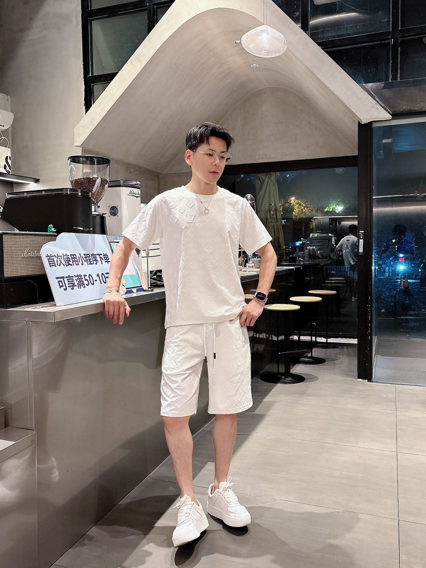 NO:520548,Special offer / set High-end quality Short-sleeved set Large clearance Special offer styles Three standards Complete codes Number of codes: M-3XL, T-shirt, alexander wang19860909特价 /套 高端品质 短袖套装大清仓 特价款式 三标齐全 码数:M-3XL,,T-shirt,alexander wang,Men's clothing