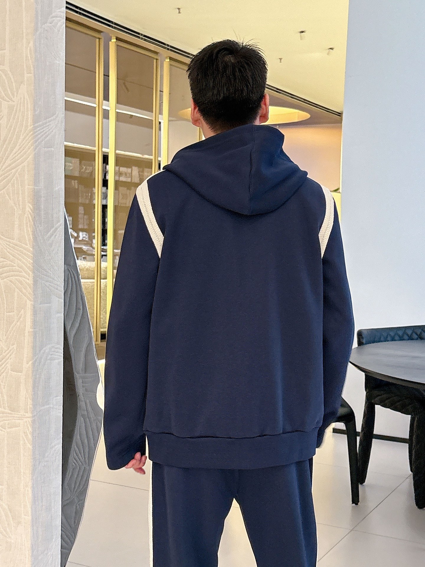 Loewe Men's Blue Tracksuit Set with Logo Embroidery and White Stripe Detail 7 i1757877787390 2018 0 4