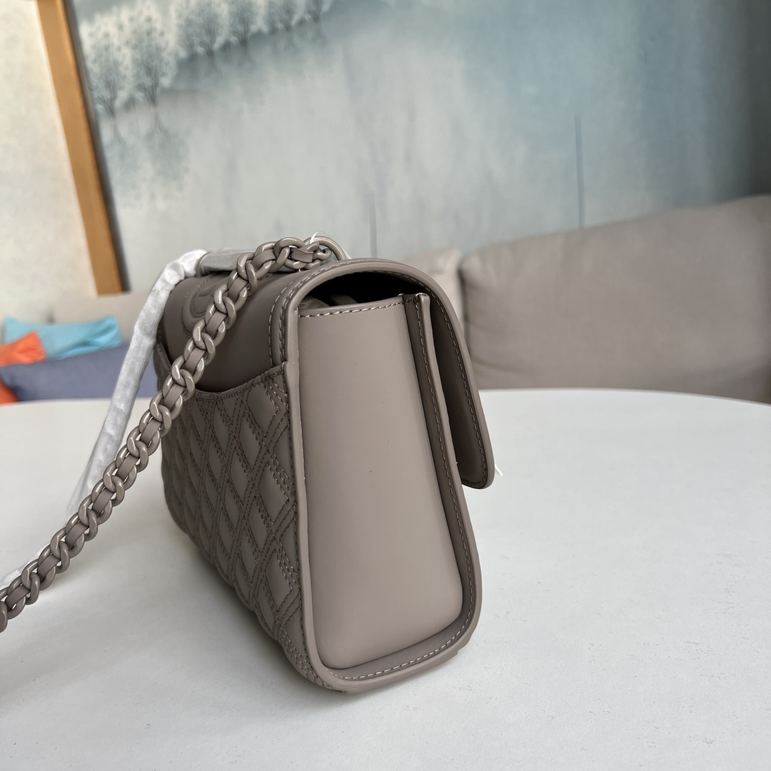 Tory Burch 82559 TB菱格哑光磨砂皮