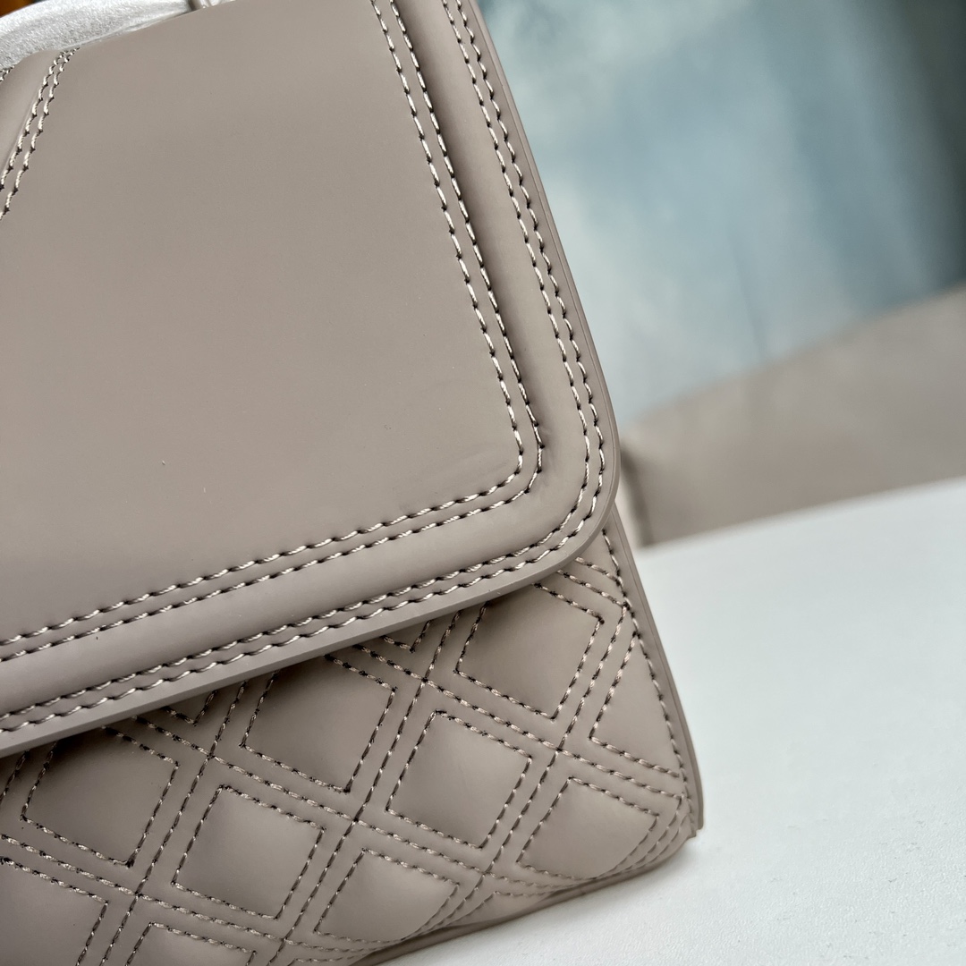 Tory Burch 82559 TB菱格哑光磨砂皮