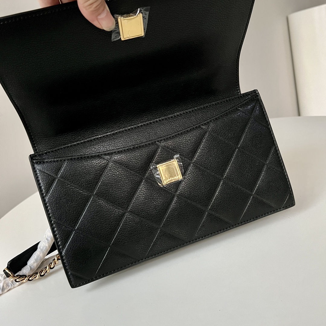 Tory Burch TORY BURCH 汤丽柏琦 Willa小香风菱格链条包简约款 山羊皮质 这种皮质比较耐磨哦