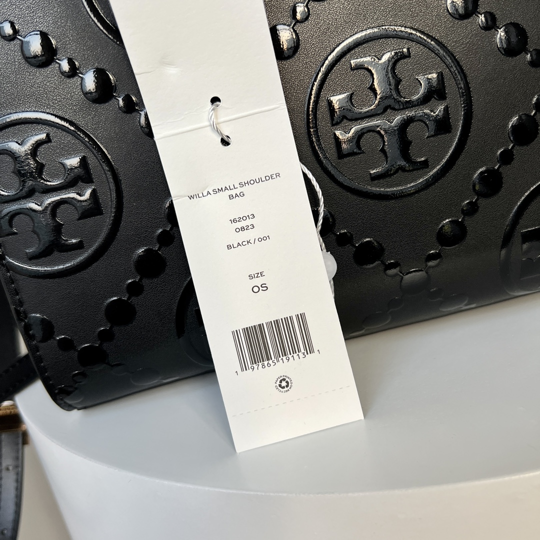 Tory Burch TB新款、 T Monogram 图案 搭配压花皮革 魅力隽永又风格独具 T Monogram 手提托特包