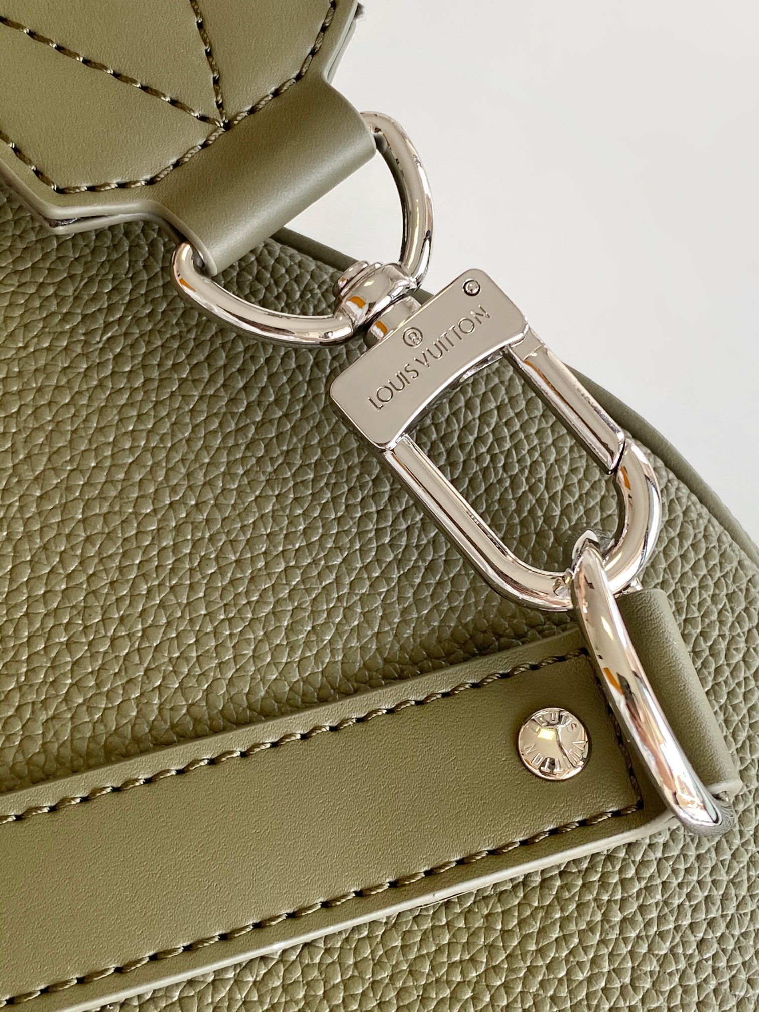 Louis Vuitton Keepall Bandoulière 50 Monogram Olive Green Travel Bag 9 a1750872288941 5566