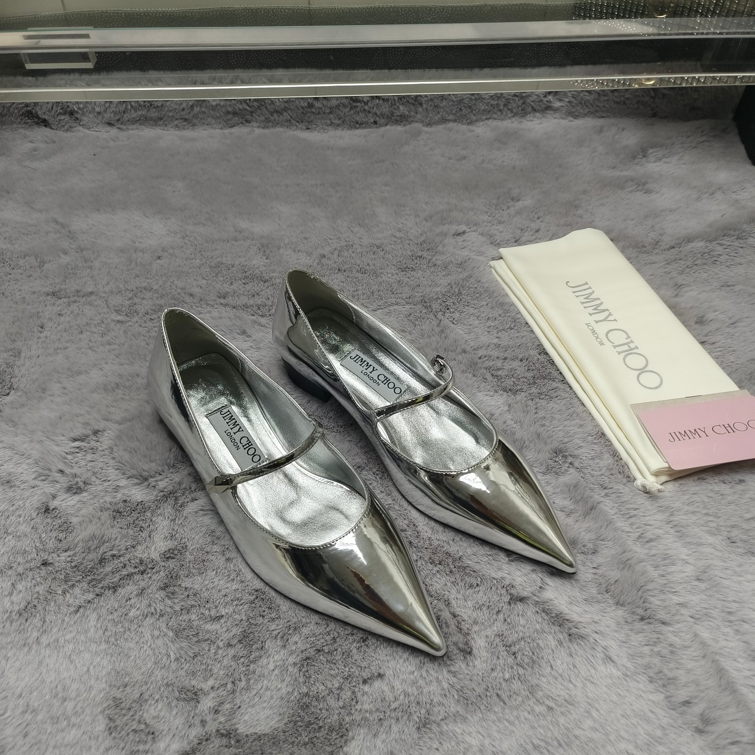 Modern Fashion: Jimmy Choo 3D Net Ballet Shoes with Diamond Decoration