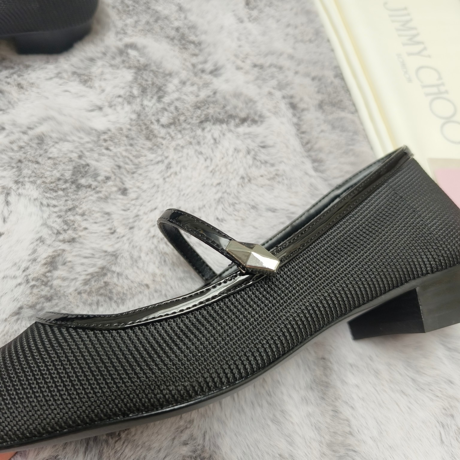 Jimmy Choo Modern Ballet Shoes: 3D Net, Paint-Coated Fabric, Diamond Straps. - 图片 8