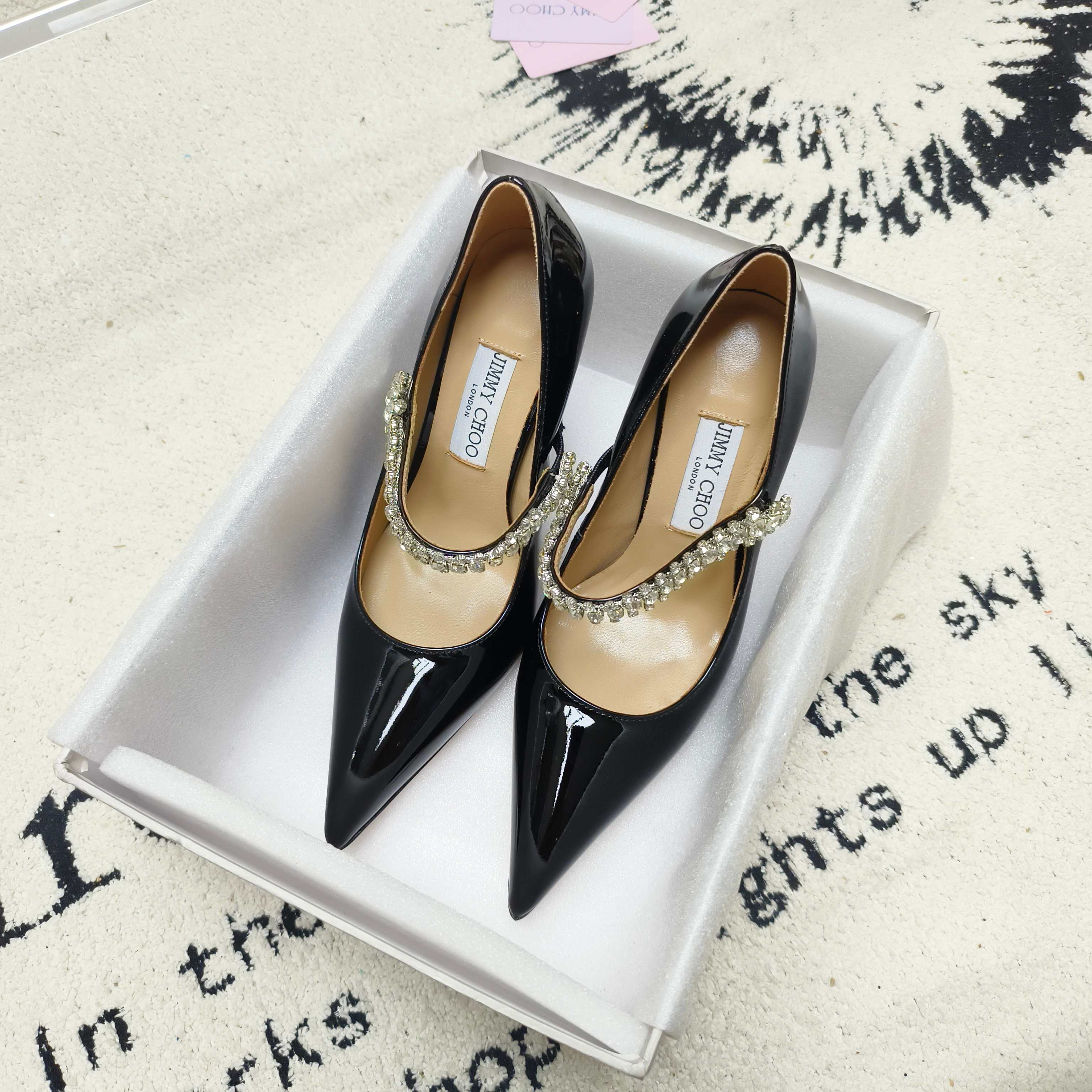 NO:409100,JIMMY CHOO women's shoes with rhinestones, imported patent leather, inner sheepskin, outsole, Italian leather outsole, heel height 6.5/8.5/10cm, size 35~39 (34, 40, 41, 42 custom made, no return or exchange), high heels, jimmy choo, high heels, sheepskin, Leather soles19860909JIMMY CHOO 水钻带女鞋 鞋面进口漆皮 内里羊皮 大底意大利真皮大底 跟高6.5/8.5/10cm 码数35～39（34、40、41、42定做不退换）,高跟鞋单鞋,jimmy choo,high heels,sheepskin,Leather soles,Women's Shoes