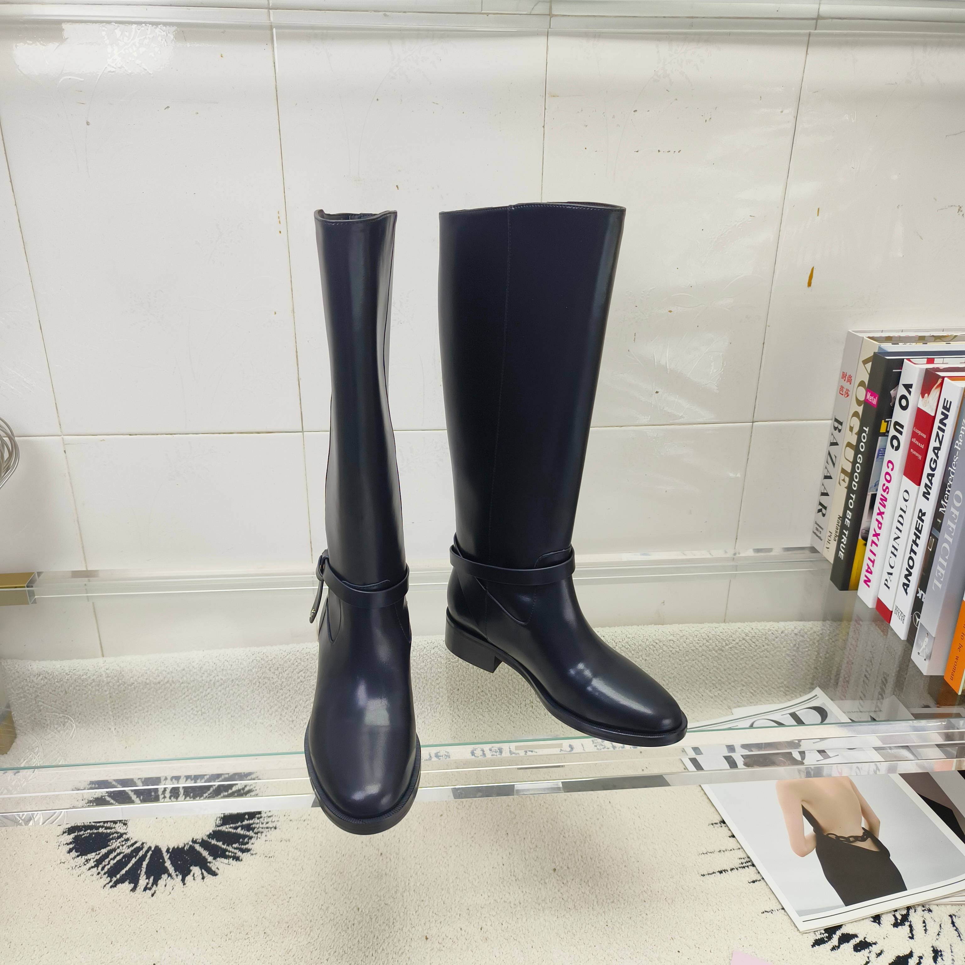 _dzm9sZa5CHebw7ZLa2RGAJghzoBD9HdiW7V44Ow