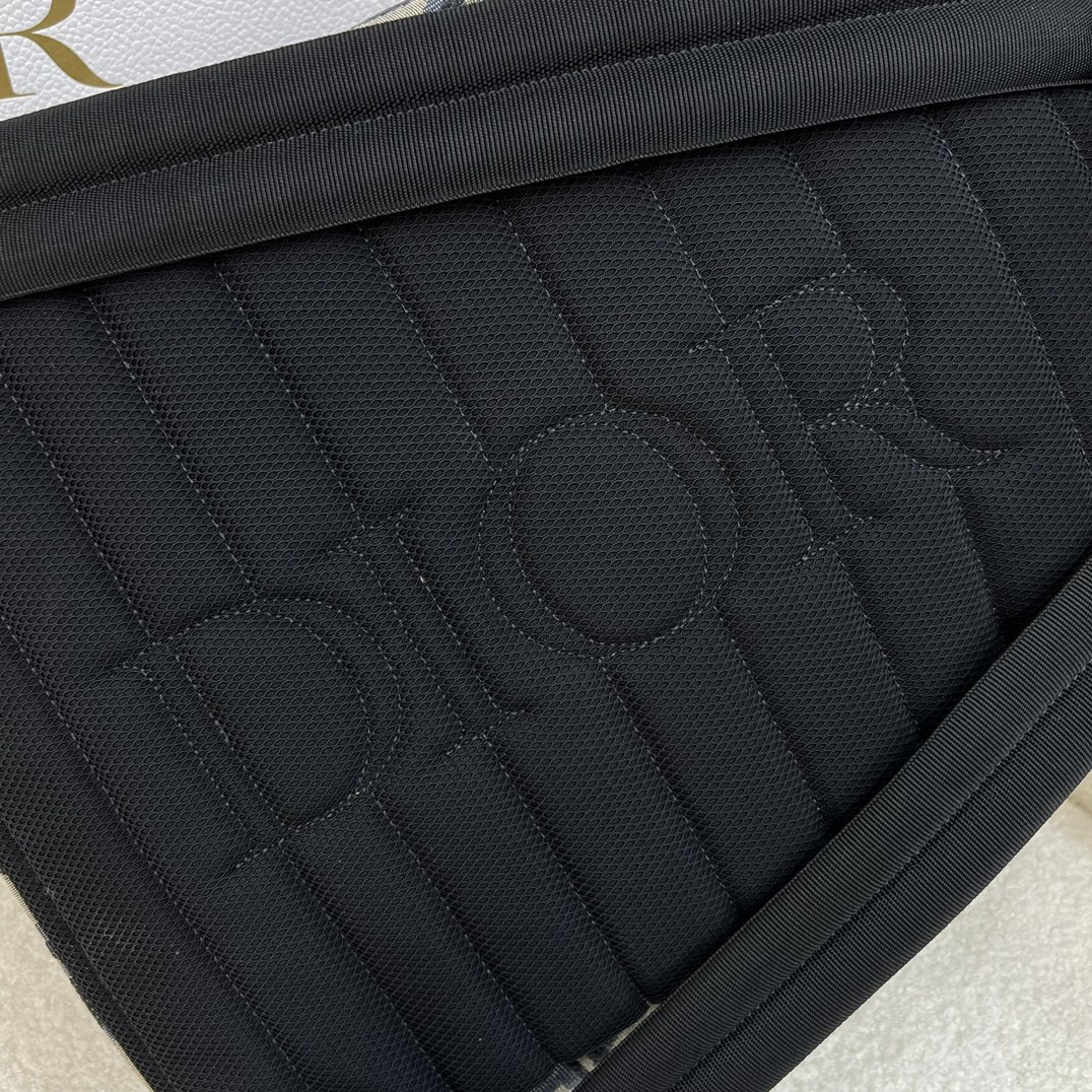 路易威登 Louis Vuitton 高定典藏名品高定成衣时装外套连衣裙衬衫T恤 #C1751A42 7