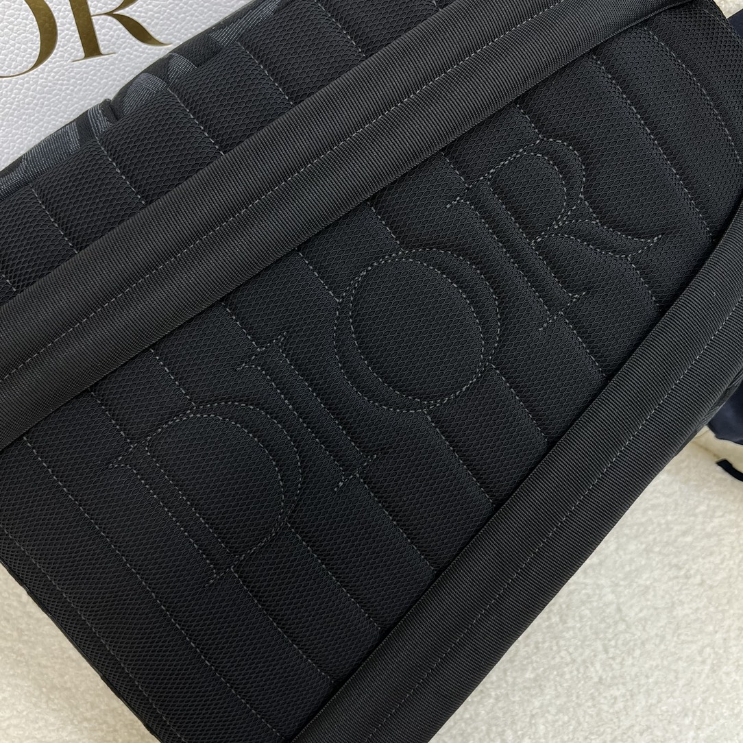 路易威登 Louis Vuitton 高定典藏名品高定成衣时装外套连衣裙衬衫T恤 #11508B7D 7