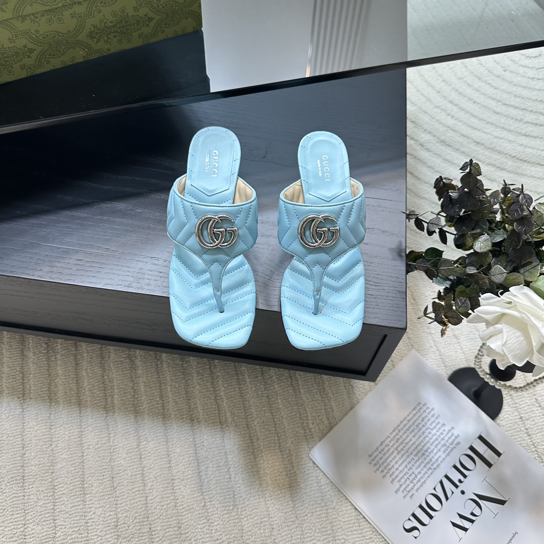 GUCCI 2025 новая калекцыя, шырокая спражка, сандалі на сярэднім абцасе, паказальныя мадэлі, серыя з платформай, вышыня абцаса 5.5cm