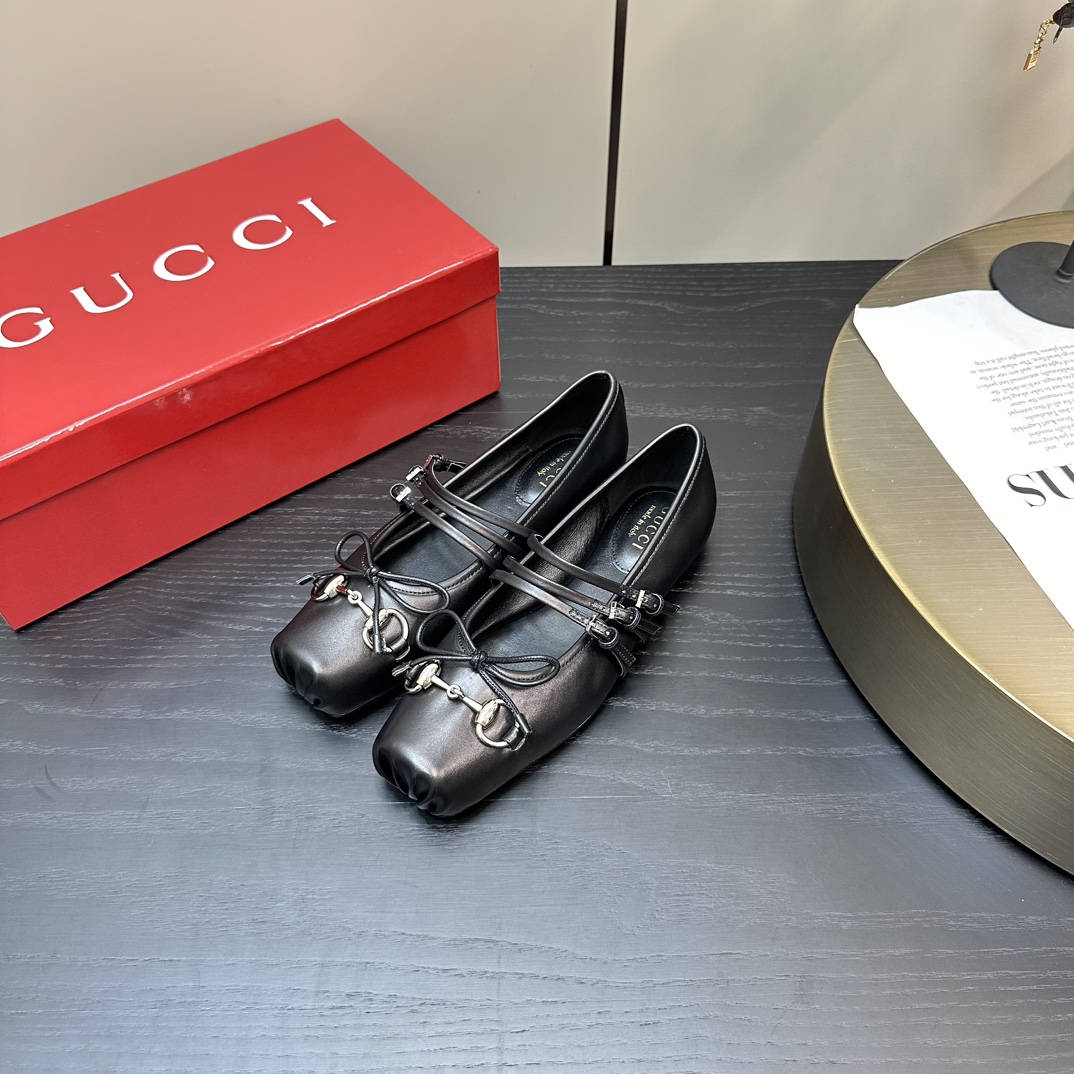 GUCCI Escarpins ballerine à mors pré-printemps, modèle défilé + clous rouge Ancora, cuir de veau sur mesure / cuir velours / soie, semelle extérieure en cuir véritable importé