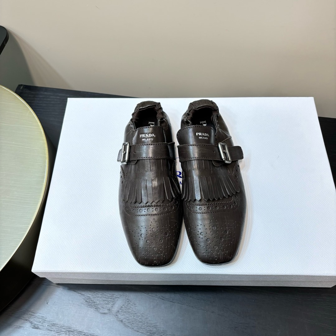 PRADA mocassins à franges  cuir de veau marron