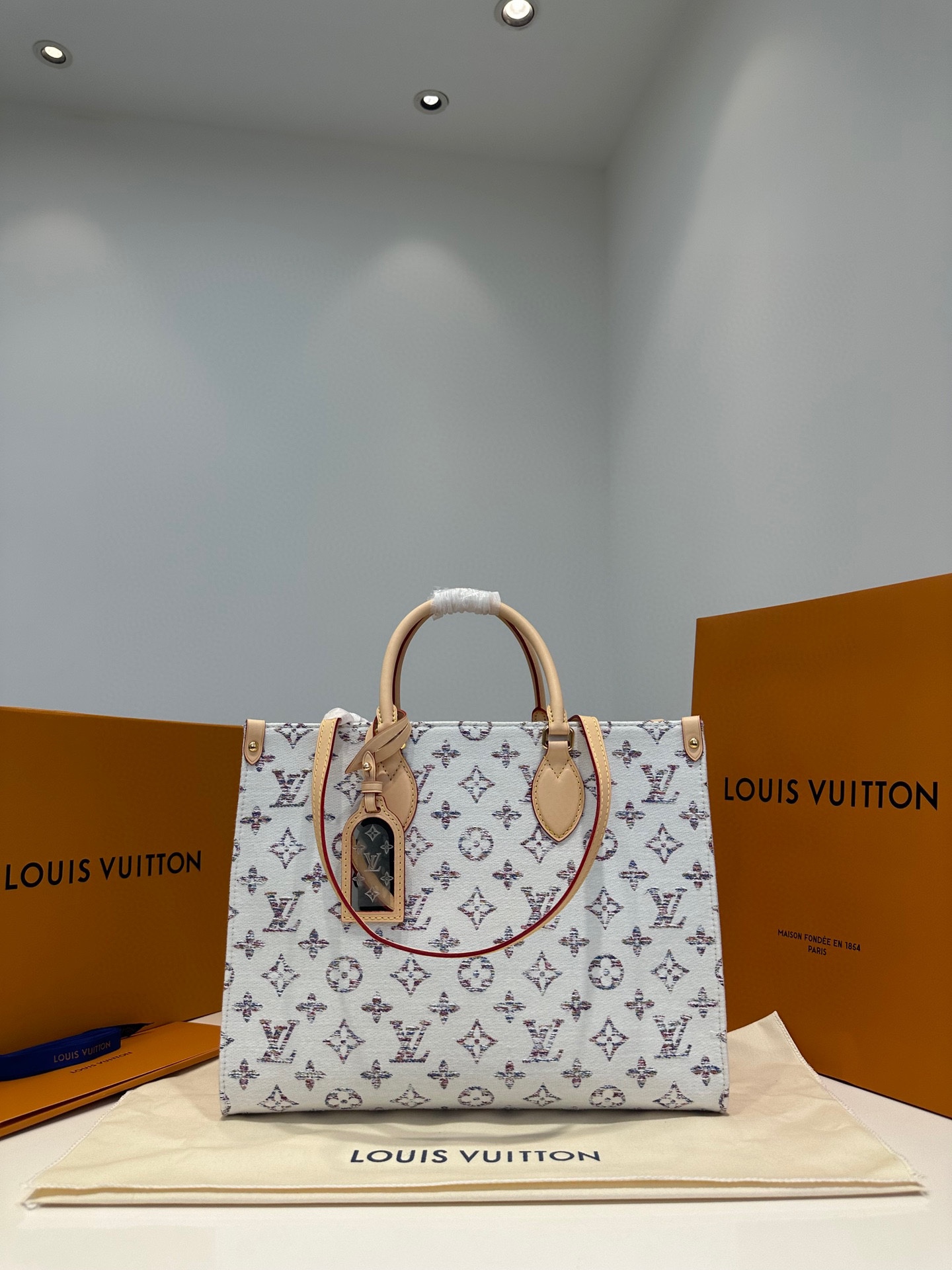 Louis Vuitton LV Onthego Handbags Tote Bags Weave Cowhide Linen