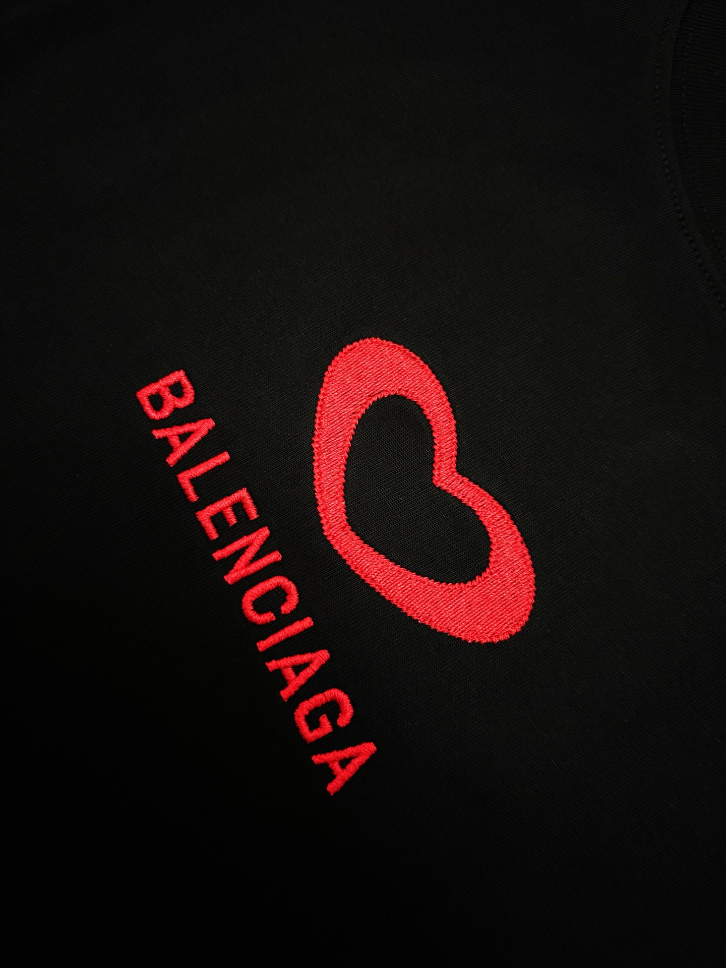 Balenciaga BALENCIAGA 巴黎世家爱心刺绣棉质短袖T恤