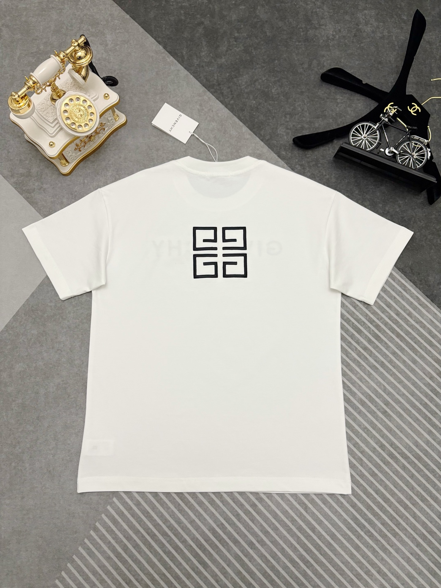 GVC men GIVENCHY（ ） T — photo 5