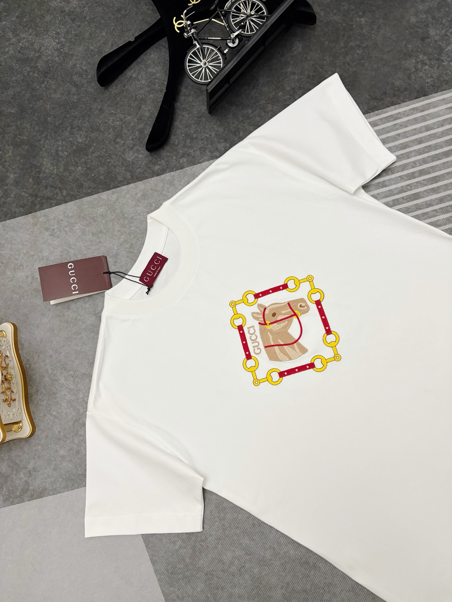 Gucci Gucci 古驰马年限定刺绣棉质短袖T恤
