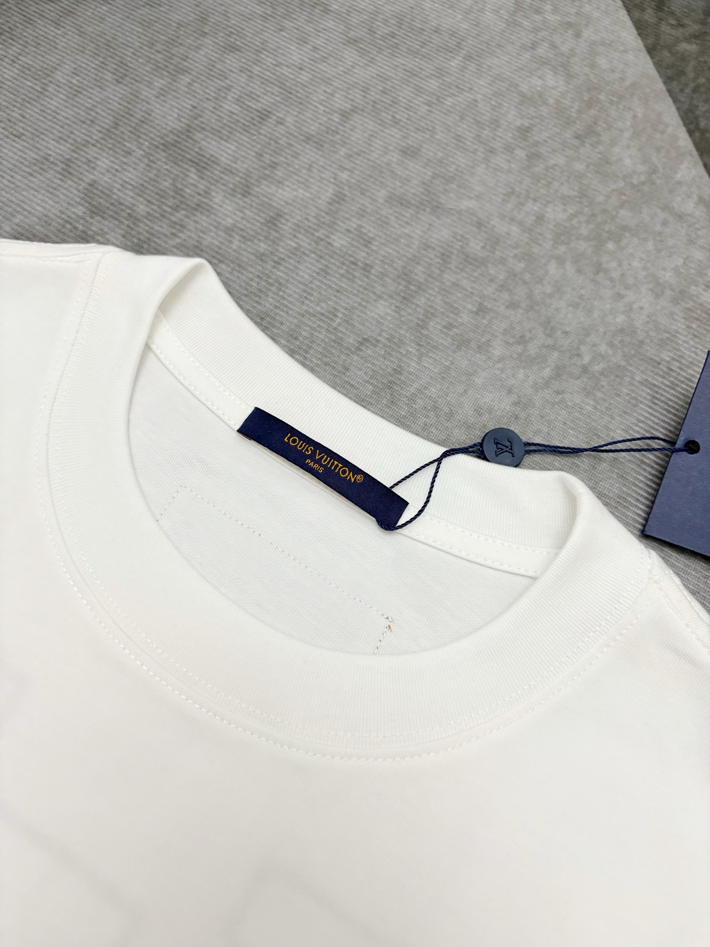 Louis Vuitton LV 路易威登刺绣棉质短袖T恤