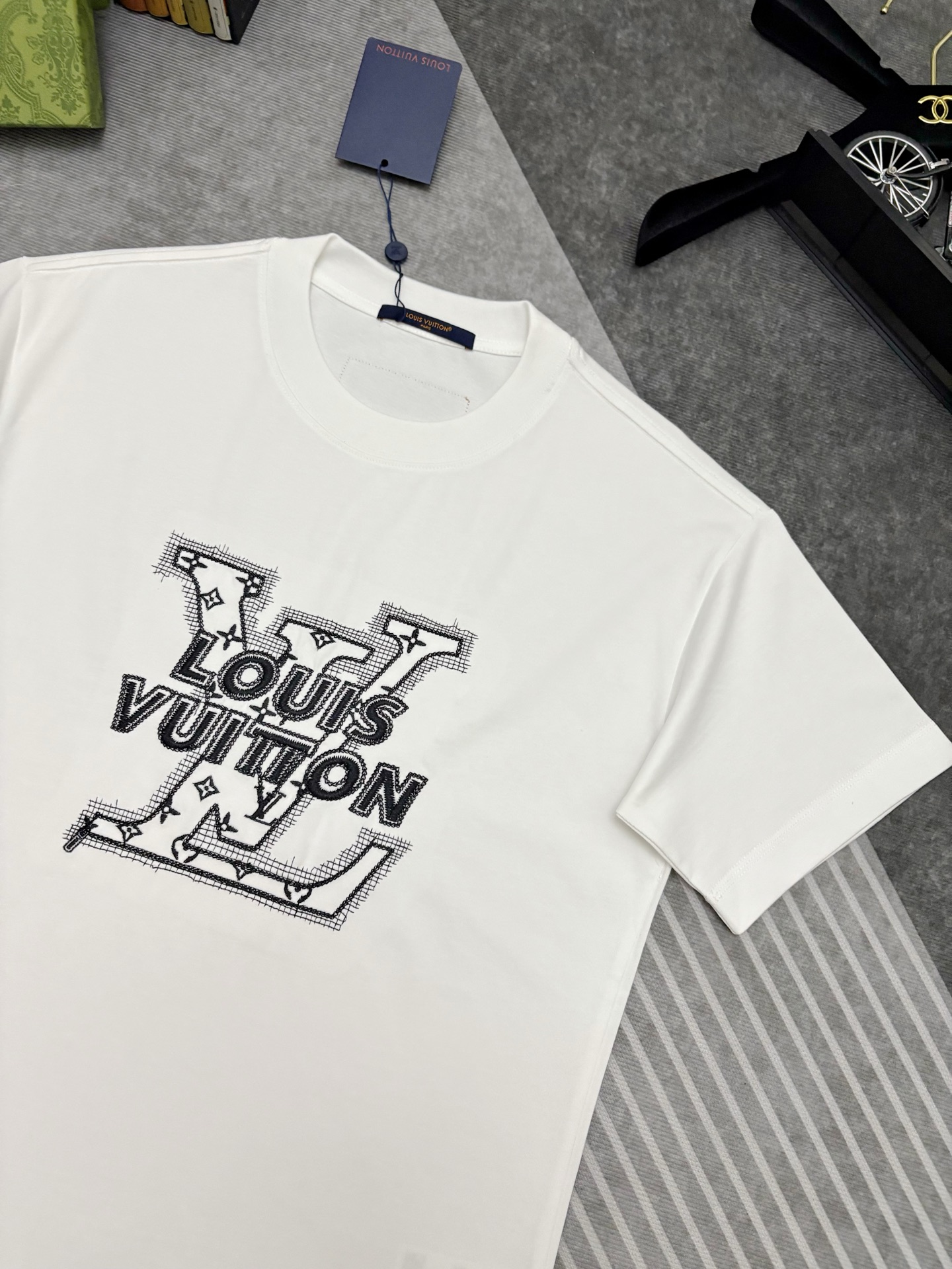 Louis Vuitton LV 路易威登刺绣棉质短袖T恤