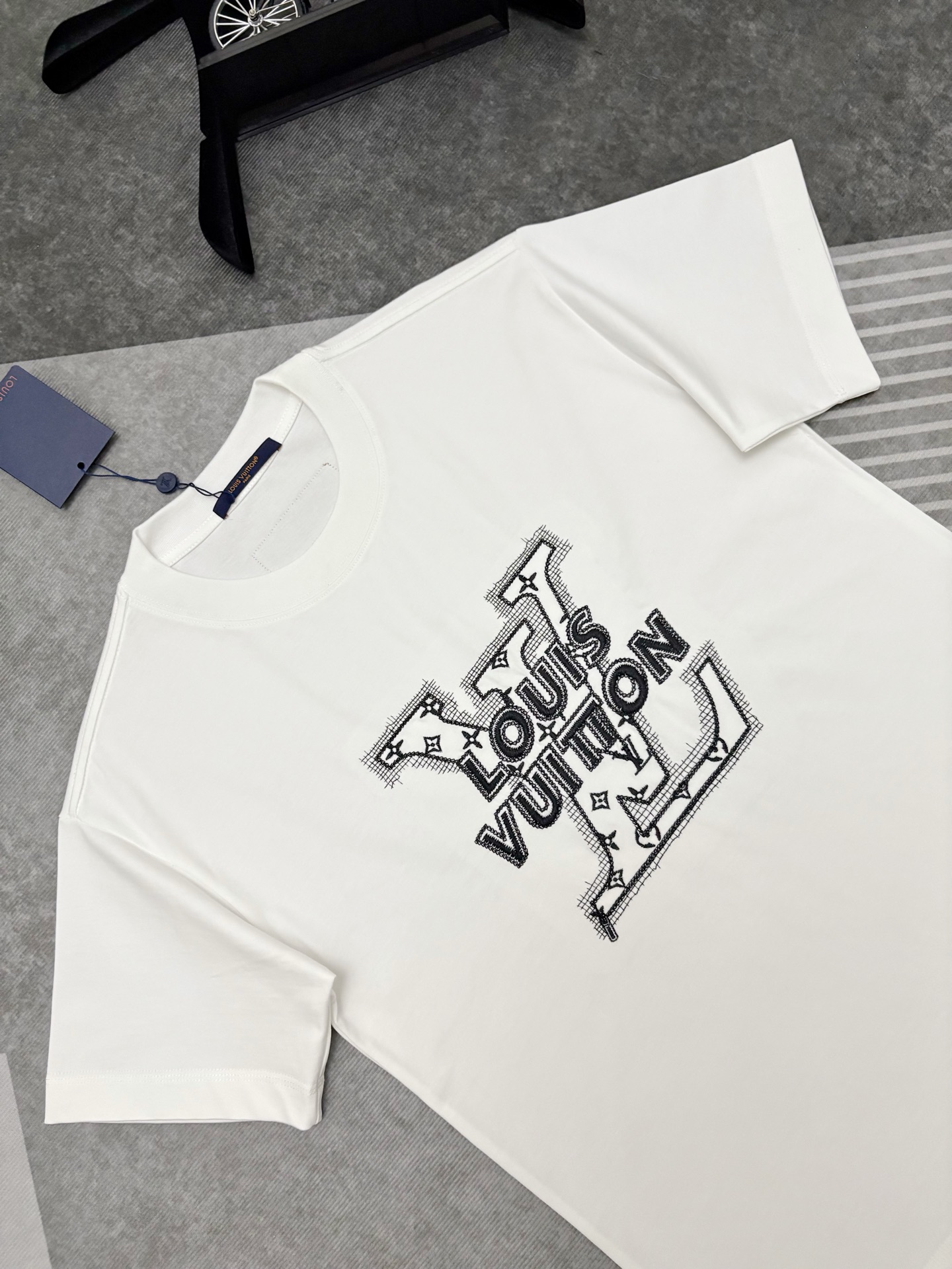 Louis Vuitton LV 路易威登刺绣棉质短袖T恤
