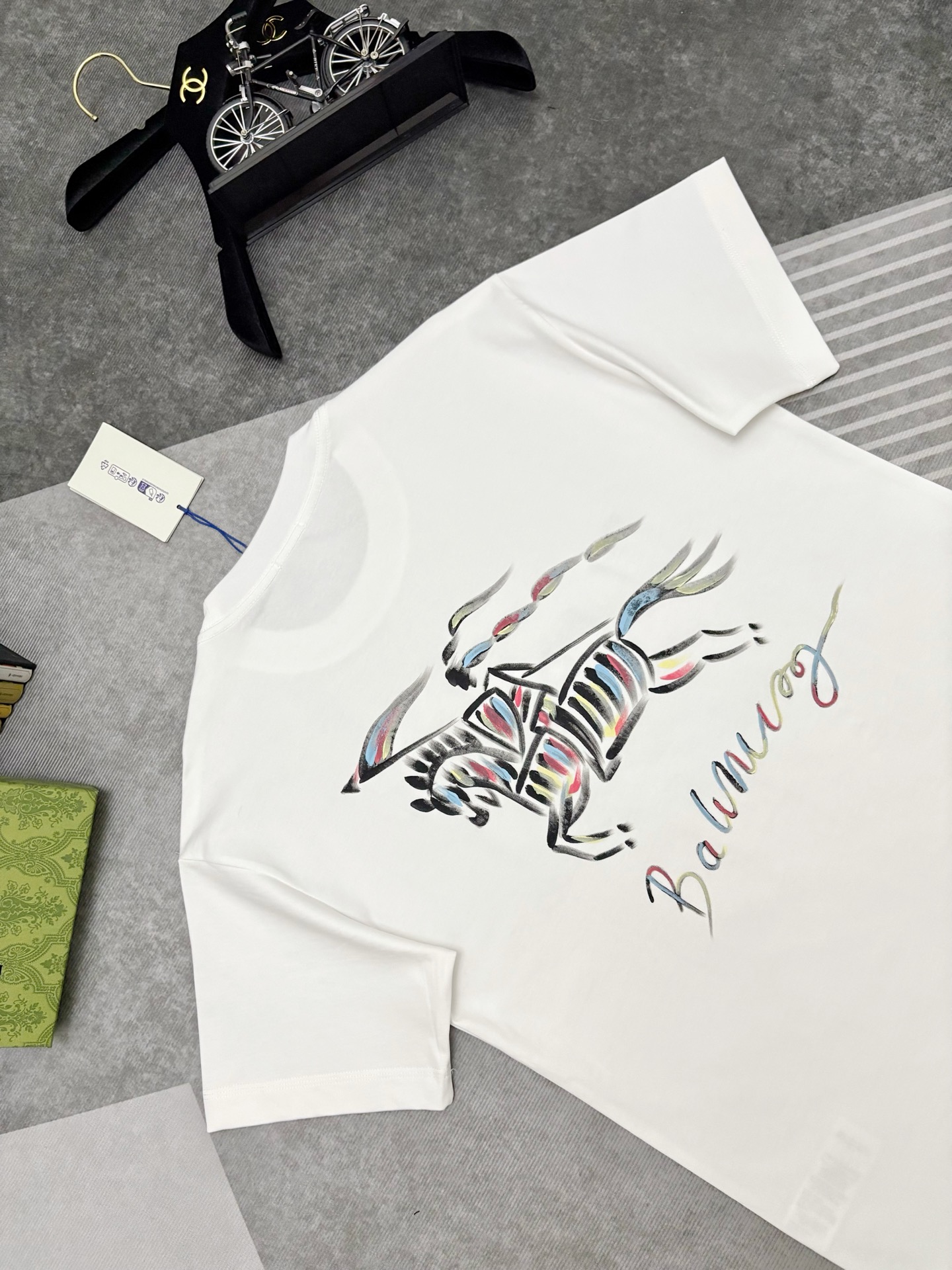 Burberry BBR BURBERRY 巴宝莉素描印花棉质短袖T恤