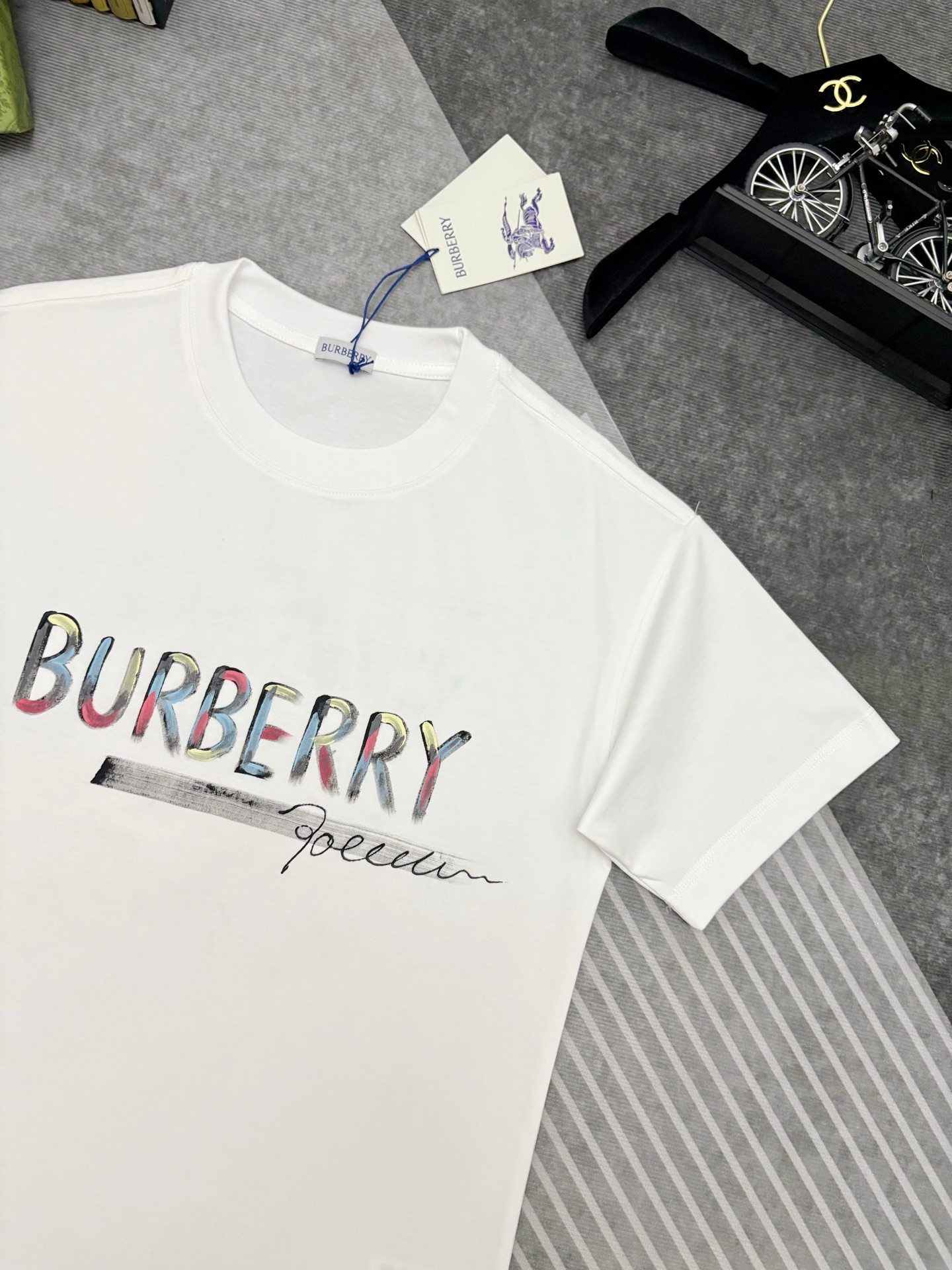 Burberry BBR BURBERRY 巴宝莉素描印花棉质短袖T恤