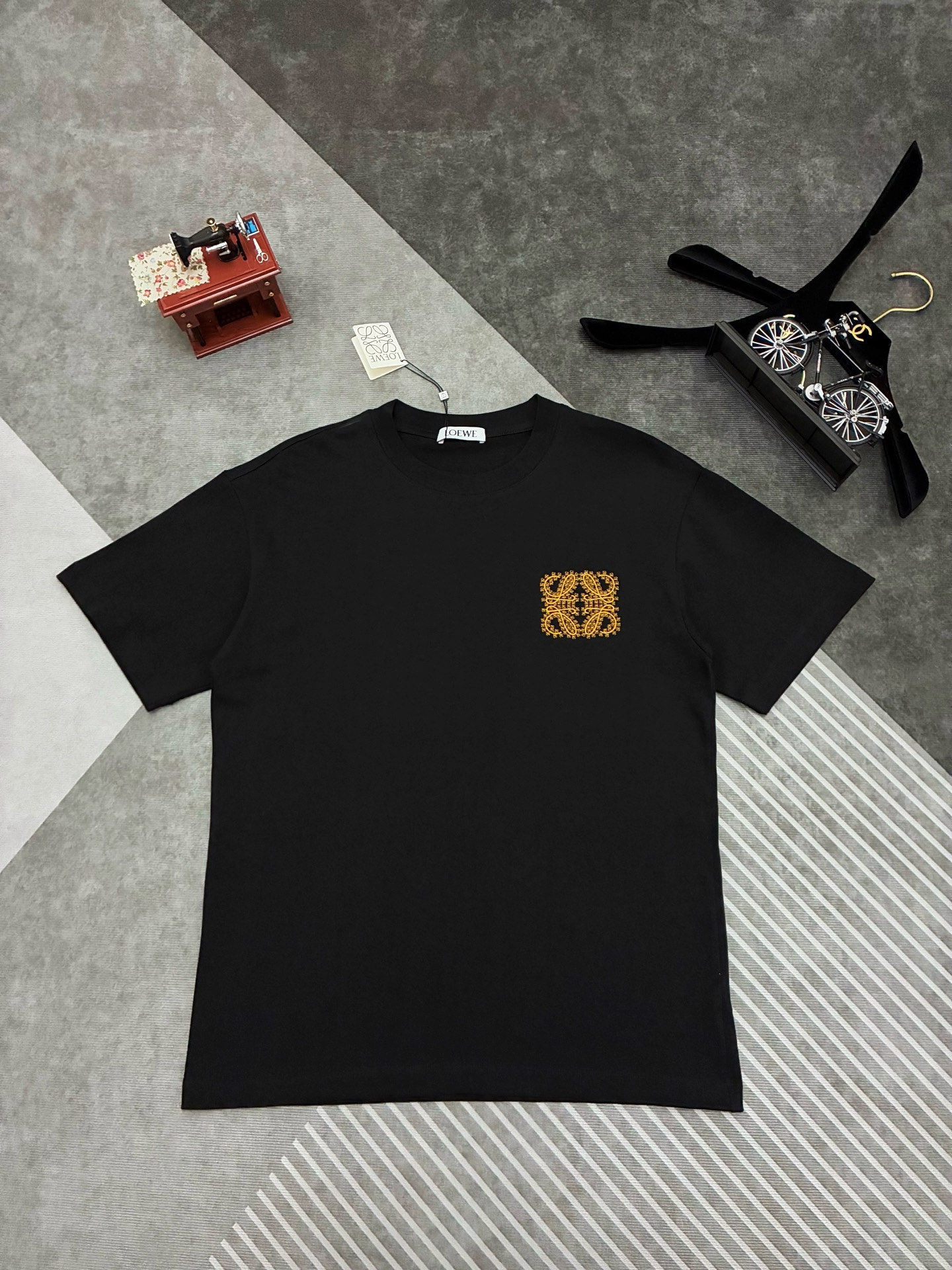 P135@ LOEWE Loewe camiseta de algodón bordada de manga corta [El producto estrella de LOEWE, el tesoro de la tienda] Nu…