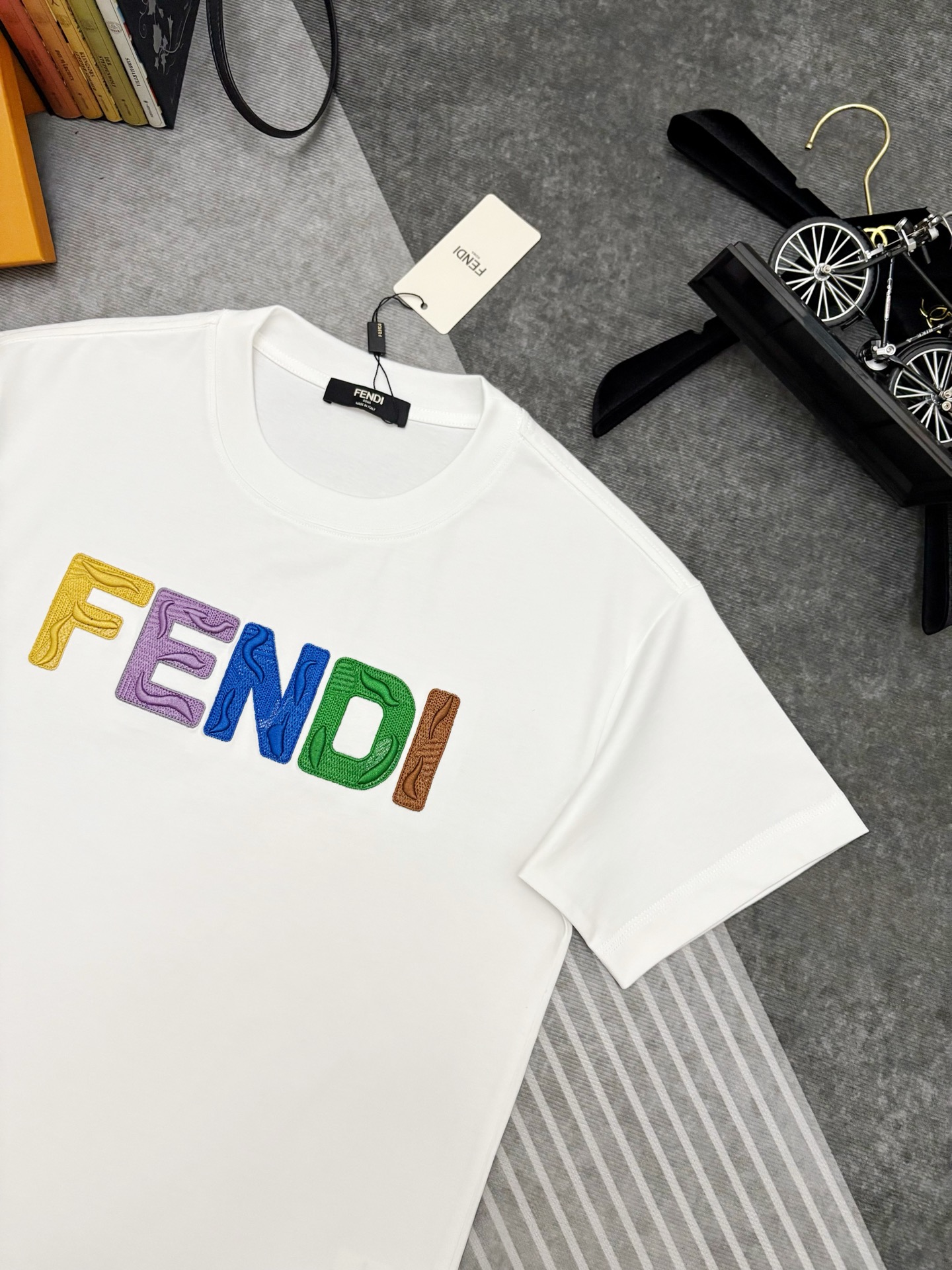 Fendi FENDI 芬迪 彩色字母刺绣棉质短袖T恤