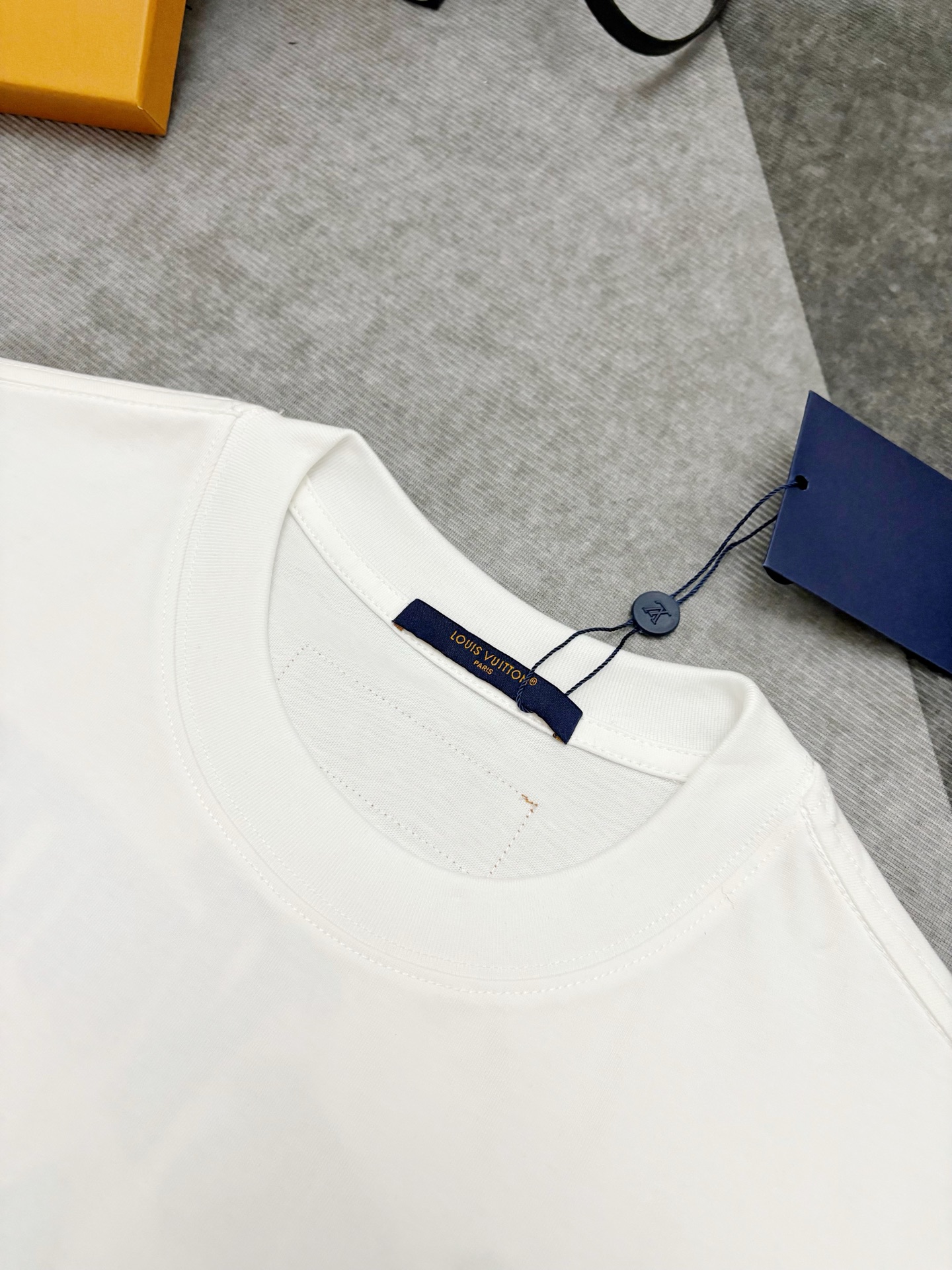 Louis Vuitton LV 路易威登刺绣棉质短袖T恤