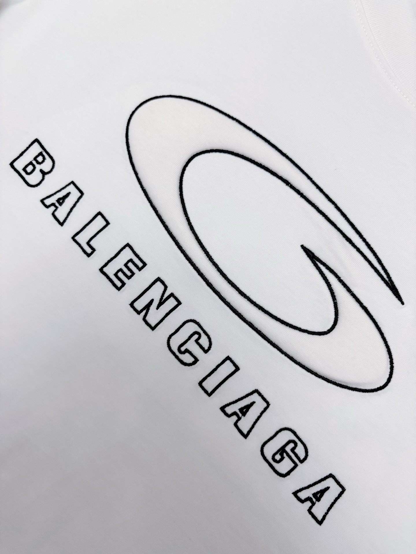 Balenciaga BALENCIAGA 巴黎世家凹凸刺绣棉质短袖T恤