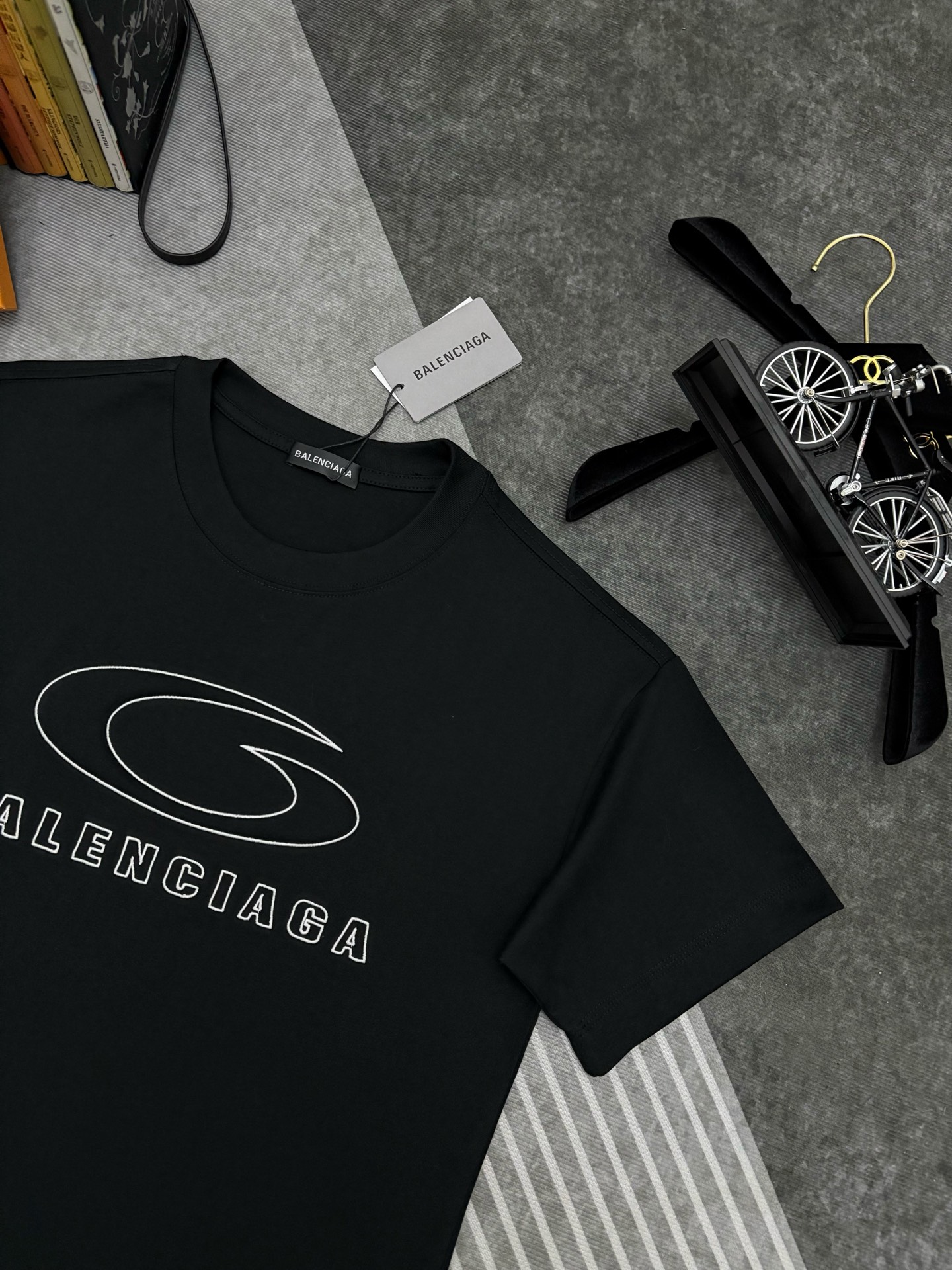 Balenciaga BALENCIAGA 巴黎世家凹凸刺绣棉质短袖T恤